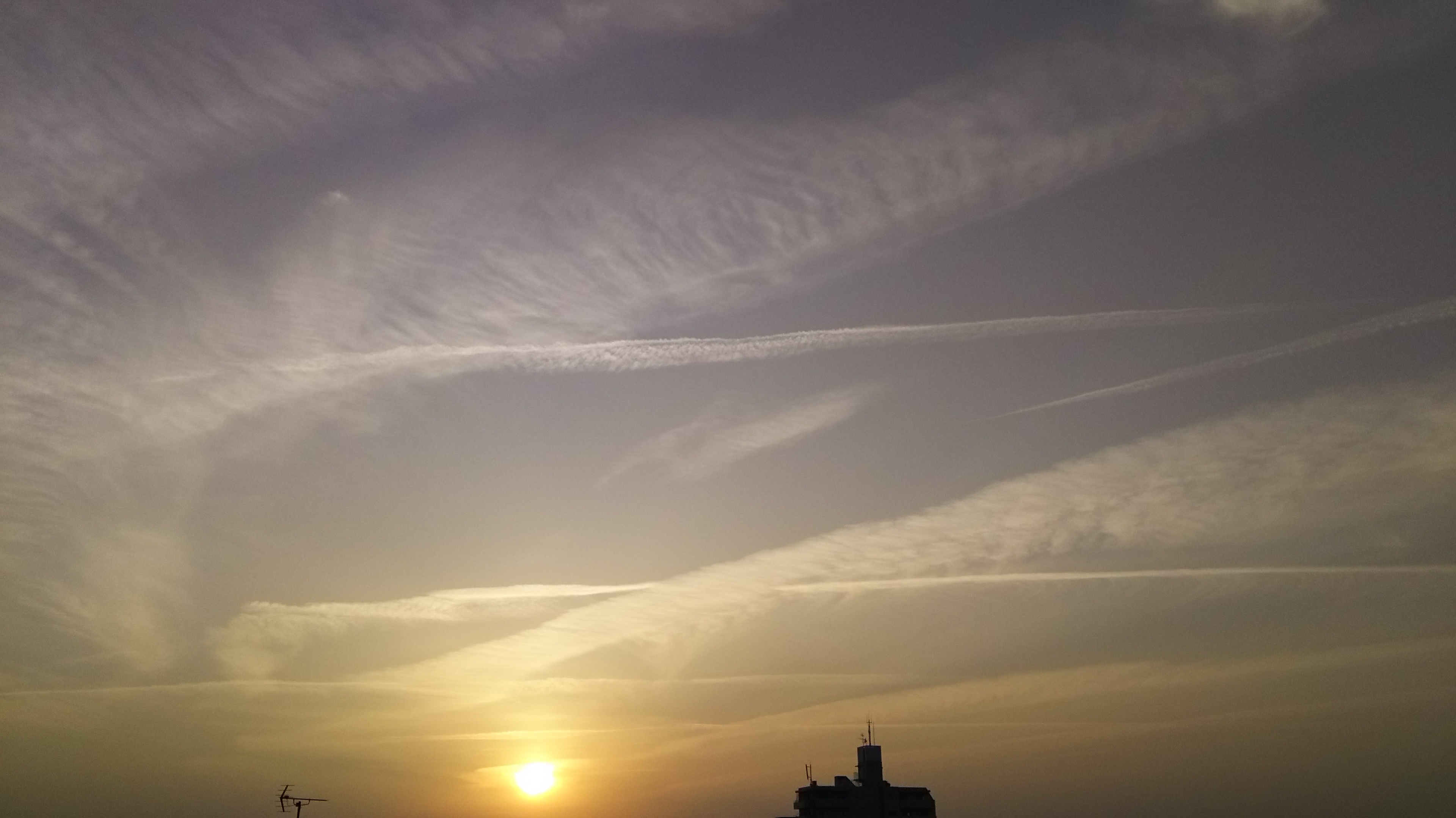 No.30076-1 地震雲