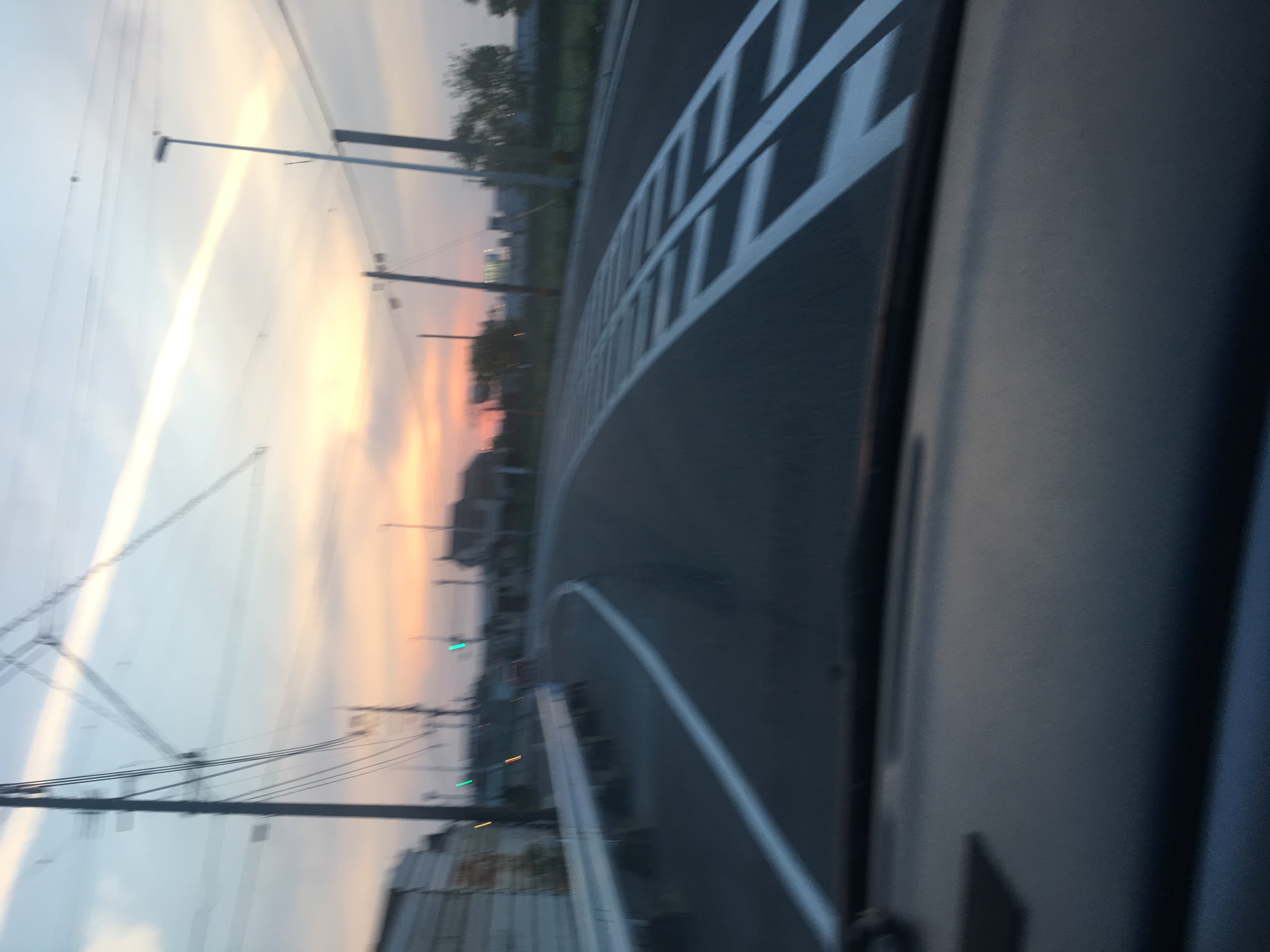 No.30300-1 地震雲