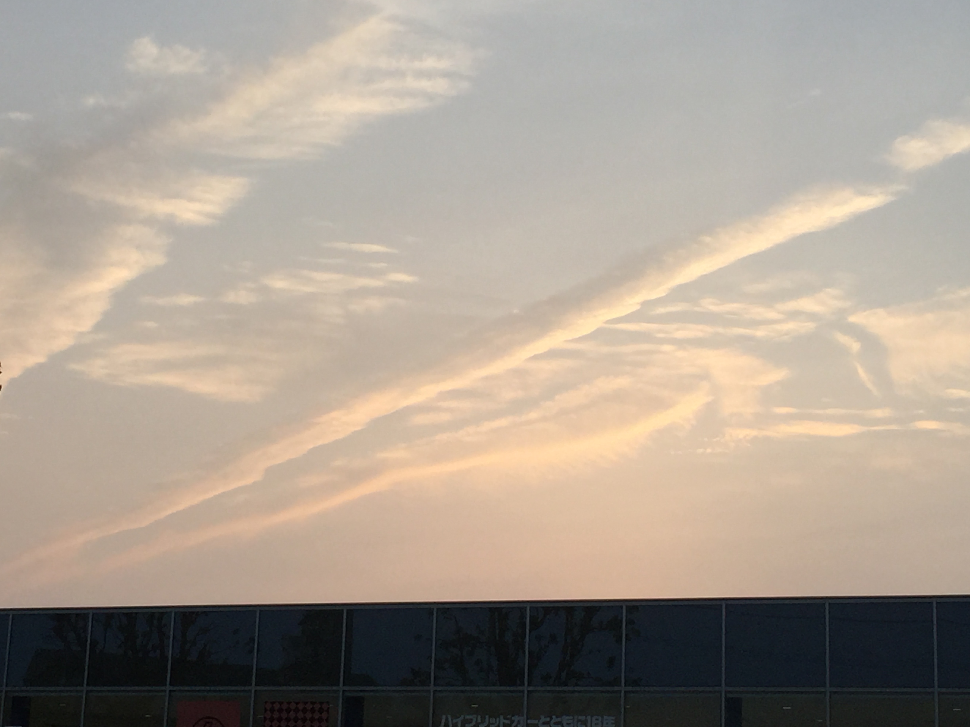 No.30565-1 地震雲