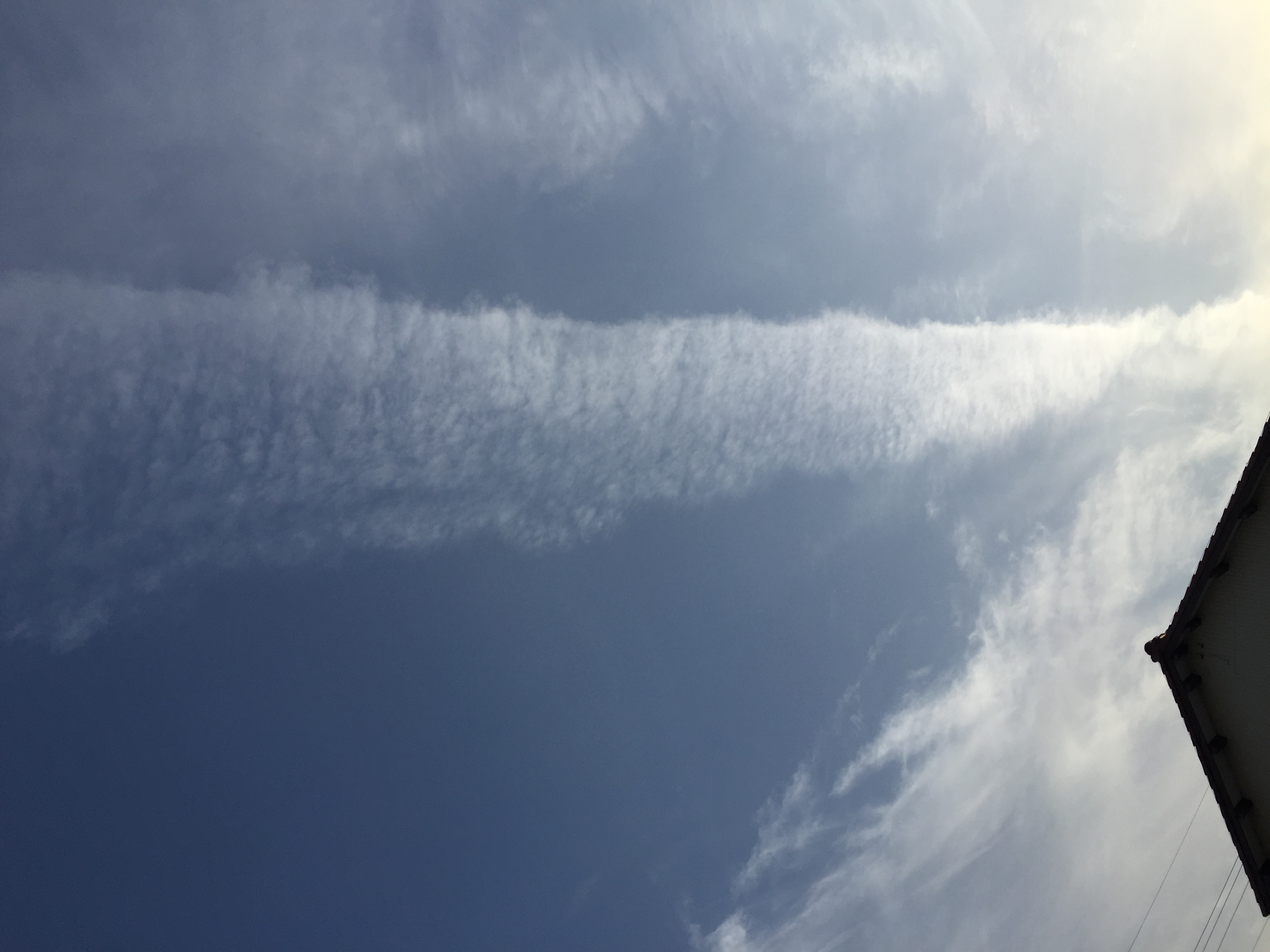 No.30638-1 地震雲