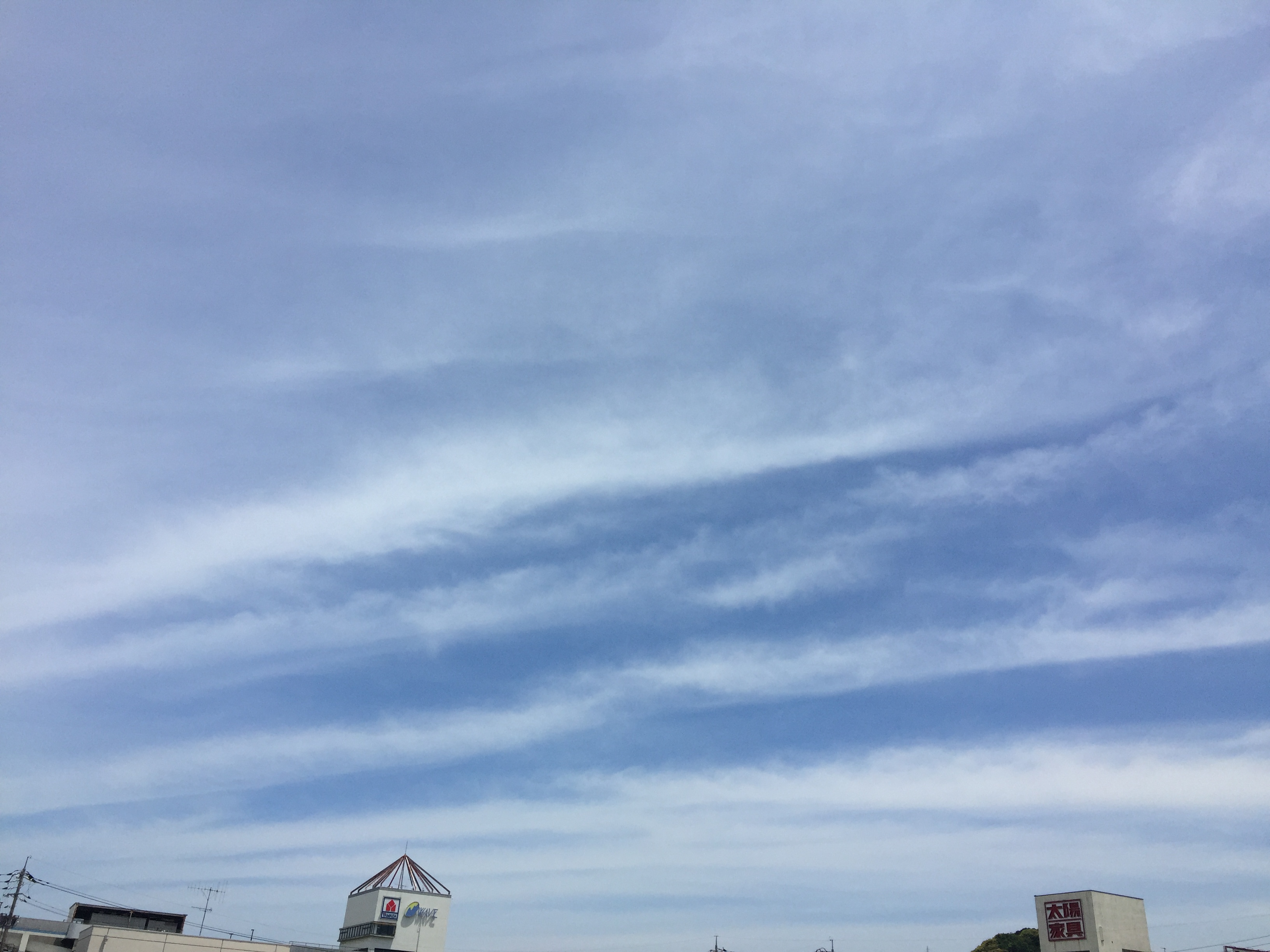 No.30756-1 地震雲