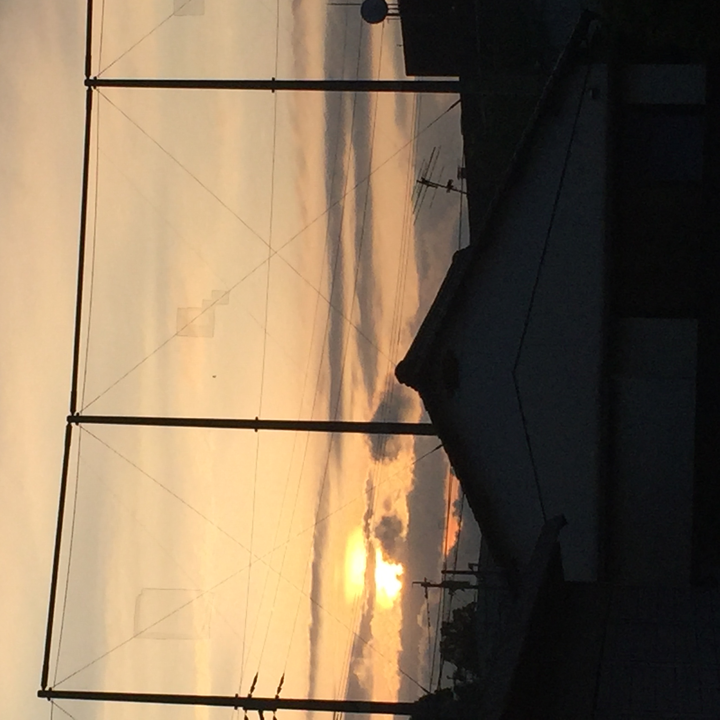 No.30762-1 地震雲