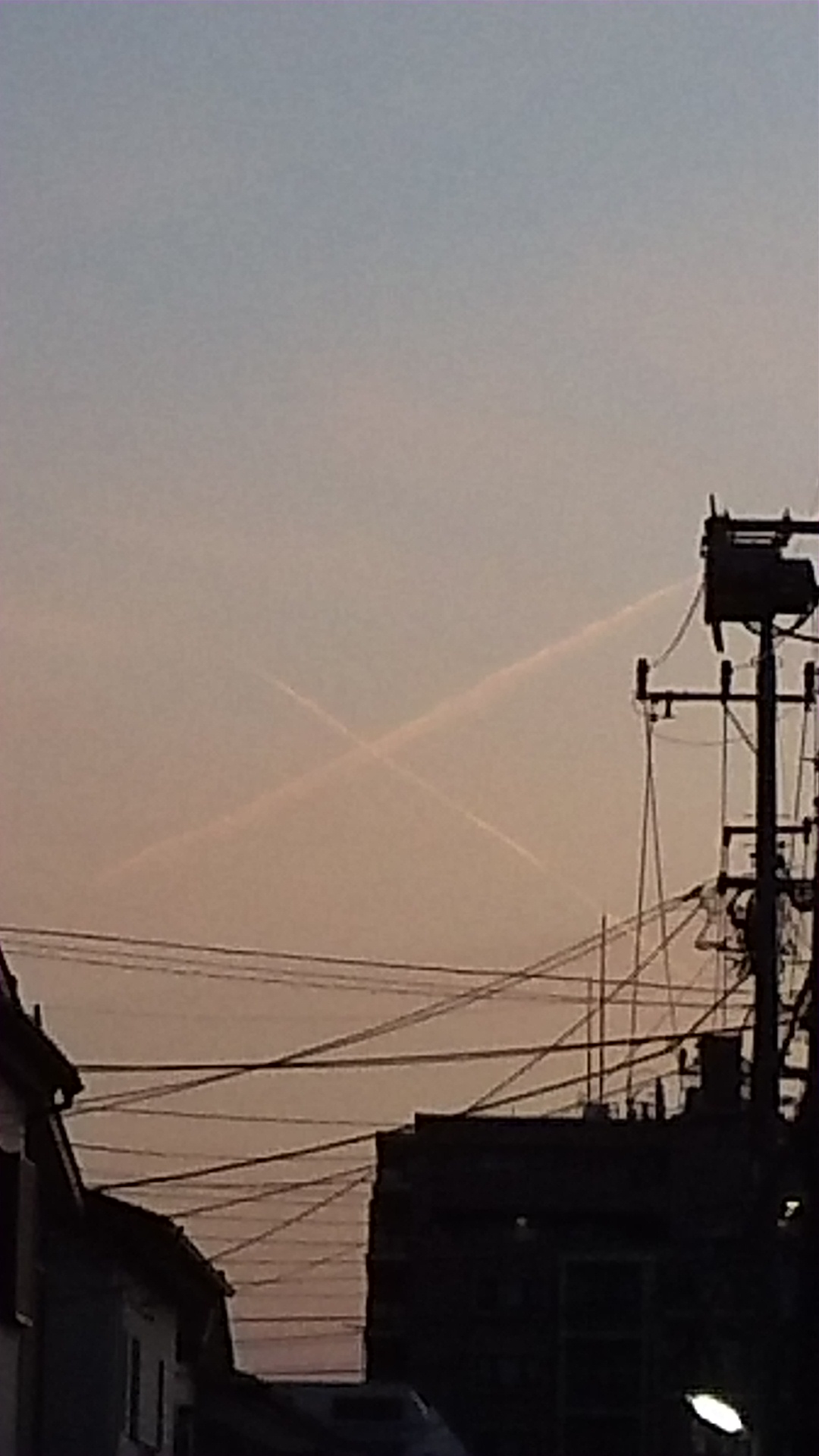 No.30851-1 地震雲