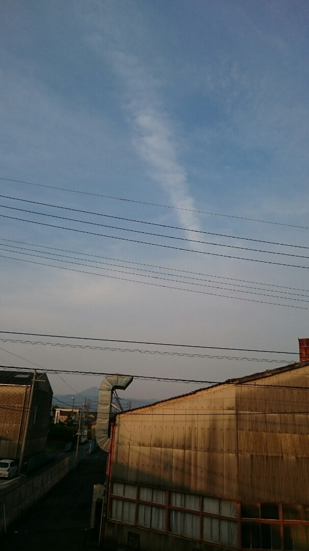 No.30923-1 地震雲