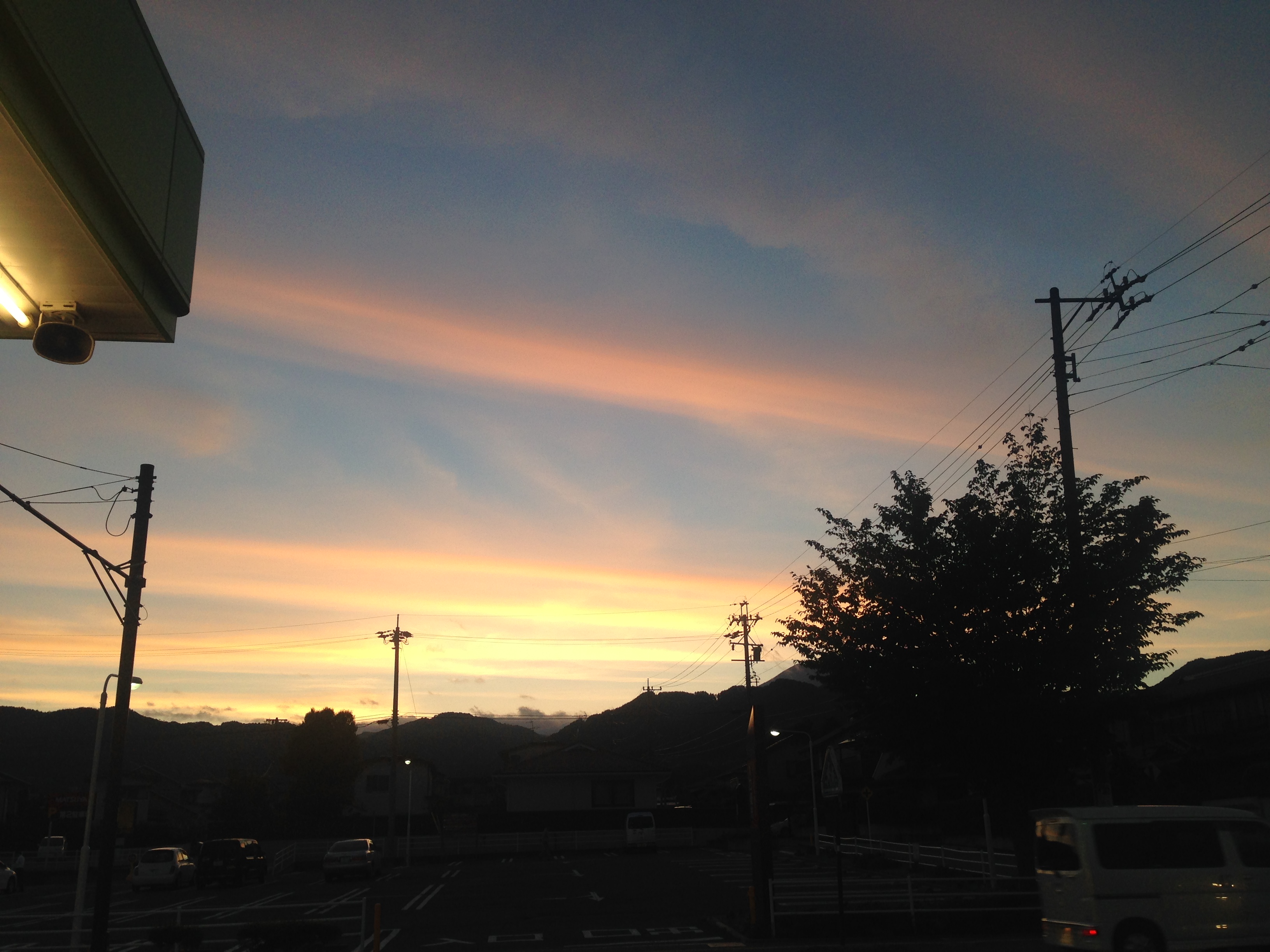 No.31070-1 地震雲