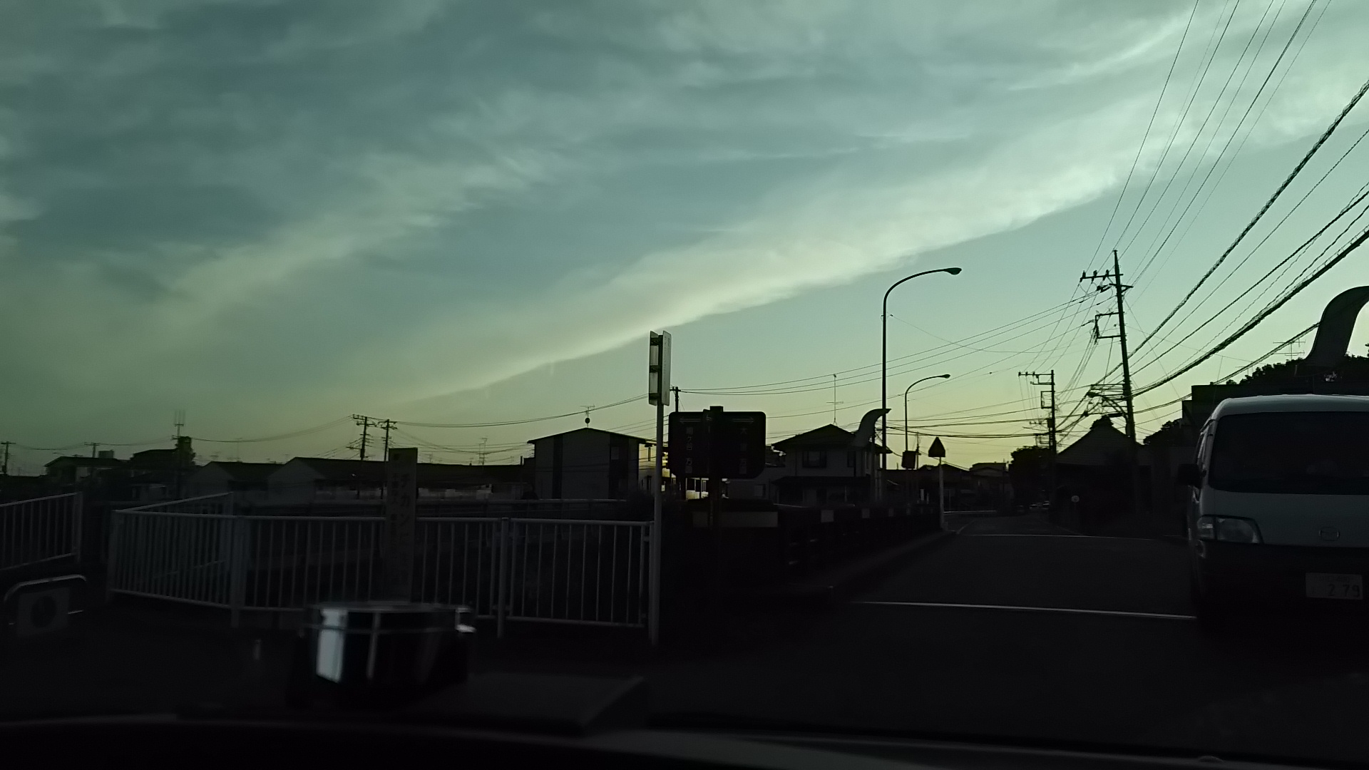 No.31126-1 地震雲