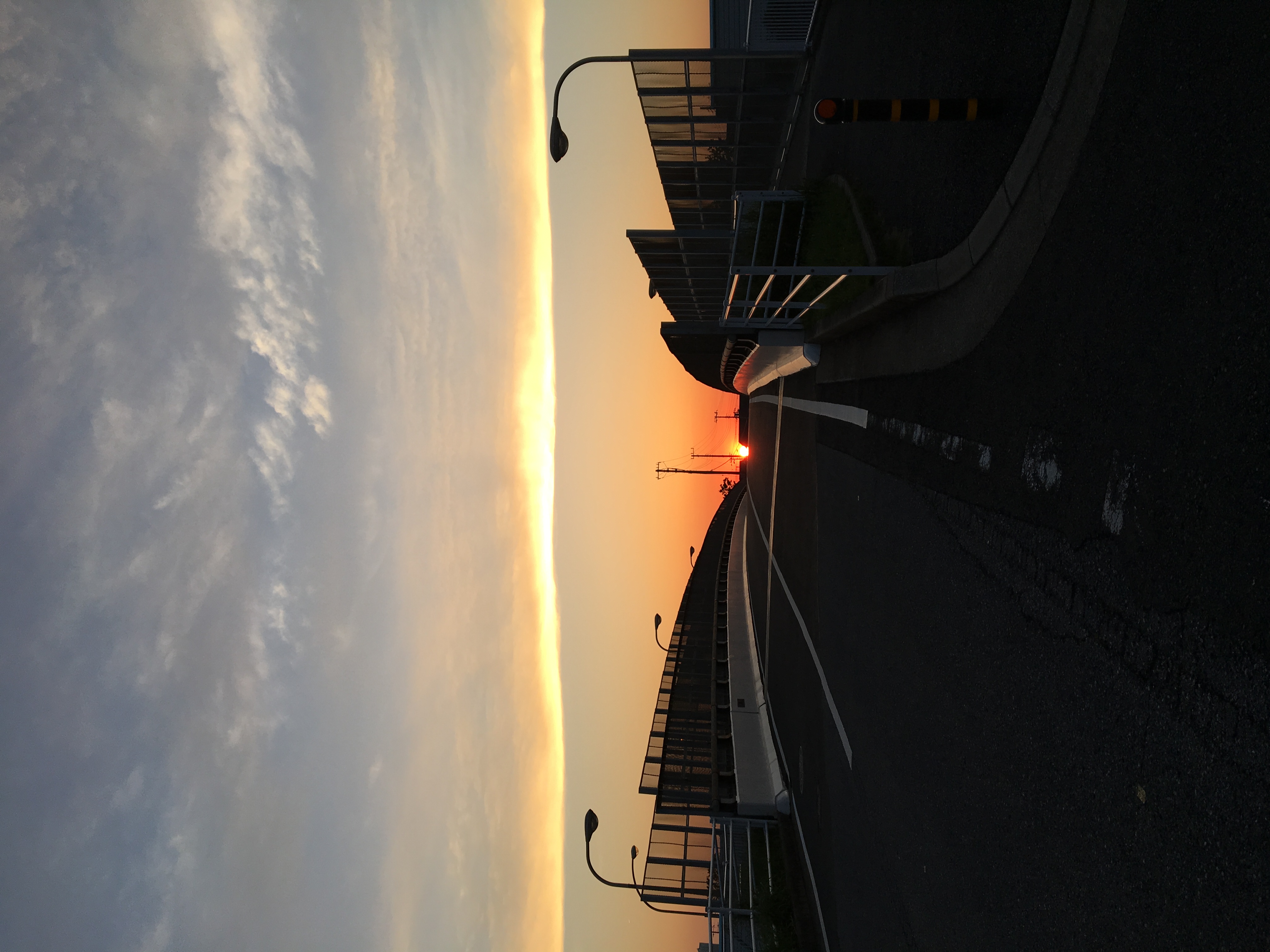 No.31225-1 地震雲