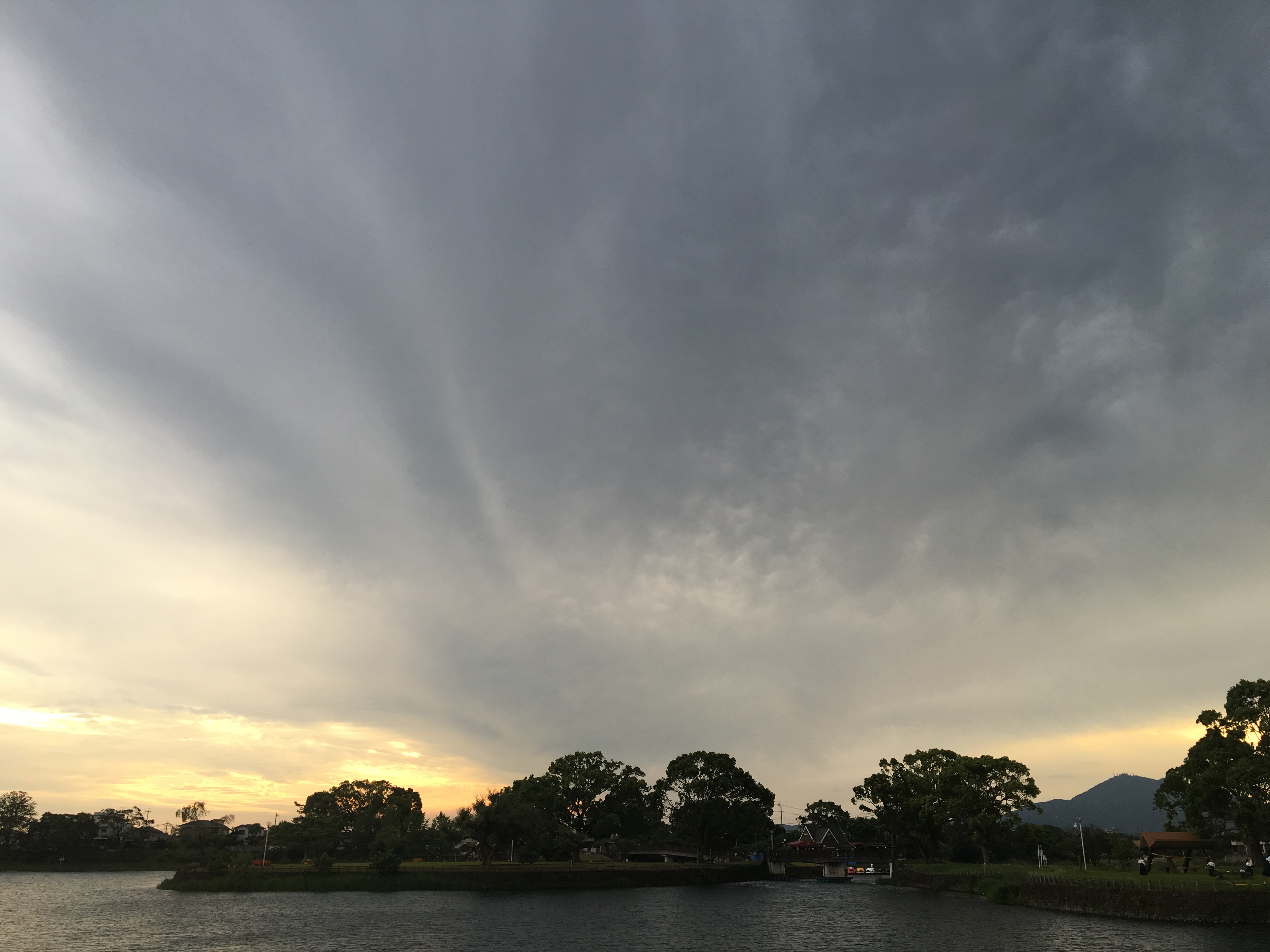 No.31306-1 地震雲