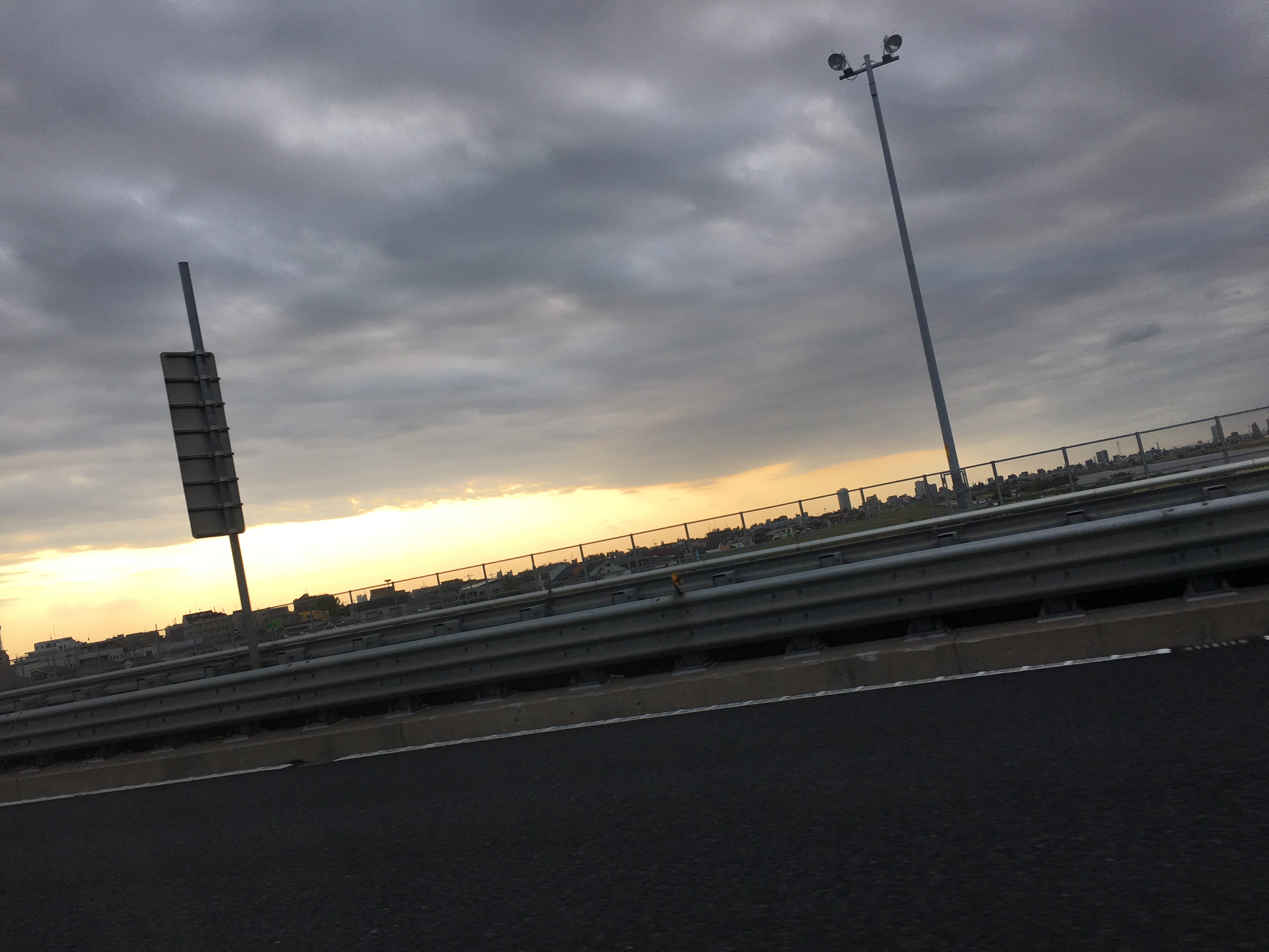 No.31449-1 地震雲