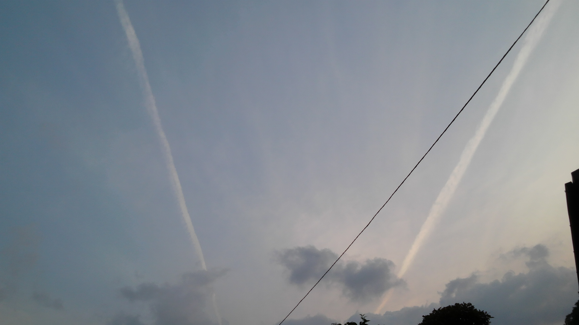 No.31564-1 地震雲