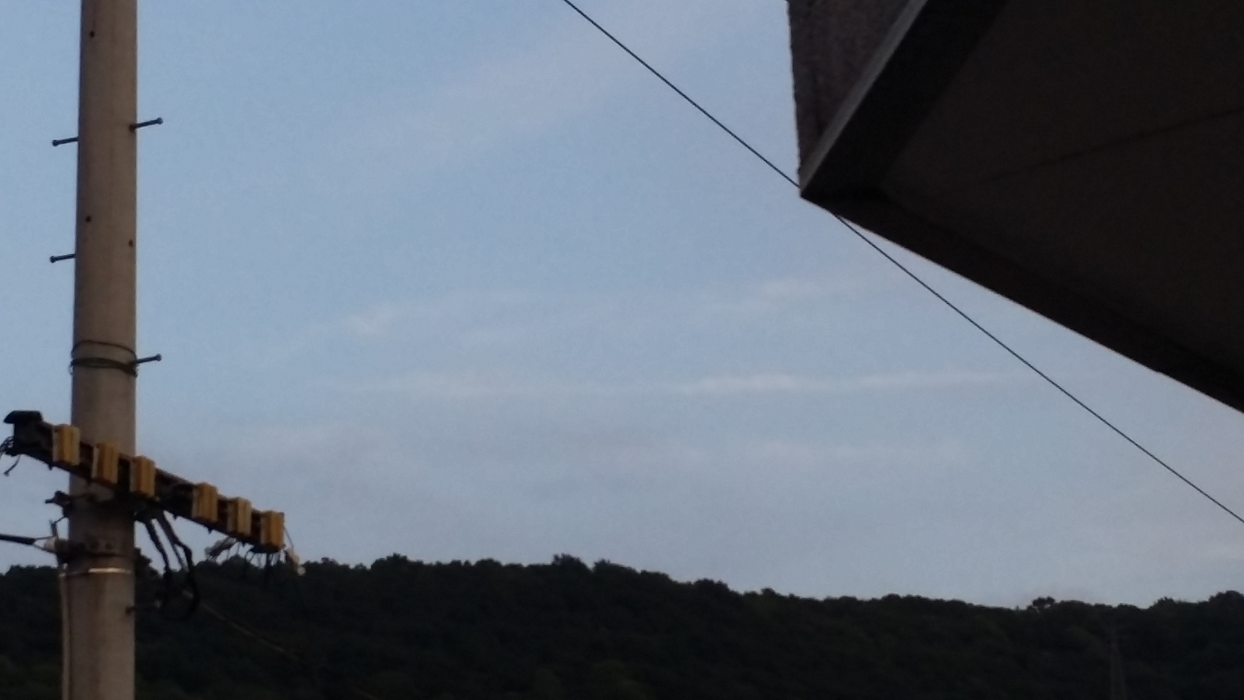 No.31605-1 地震雲