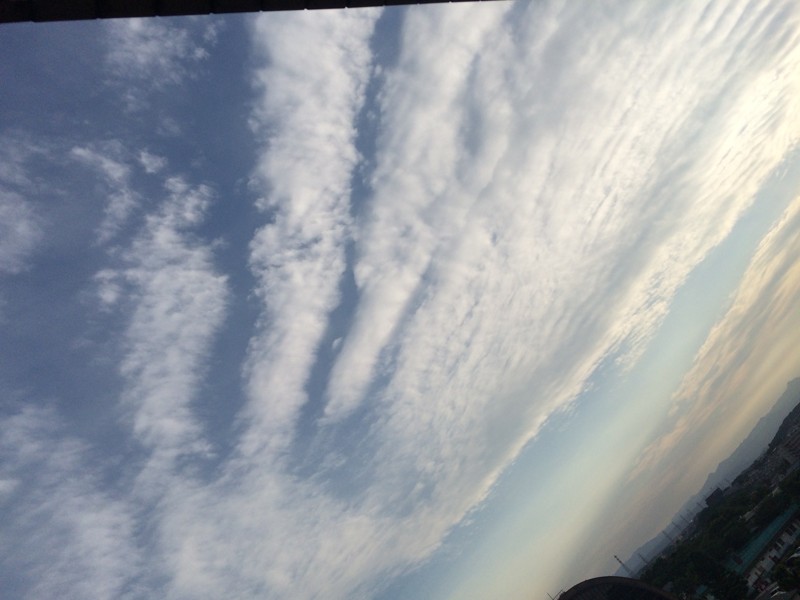 No.31675-1 地震雲