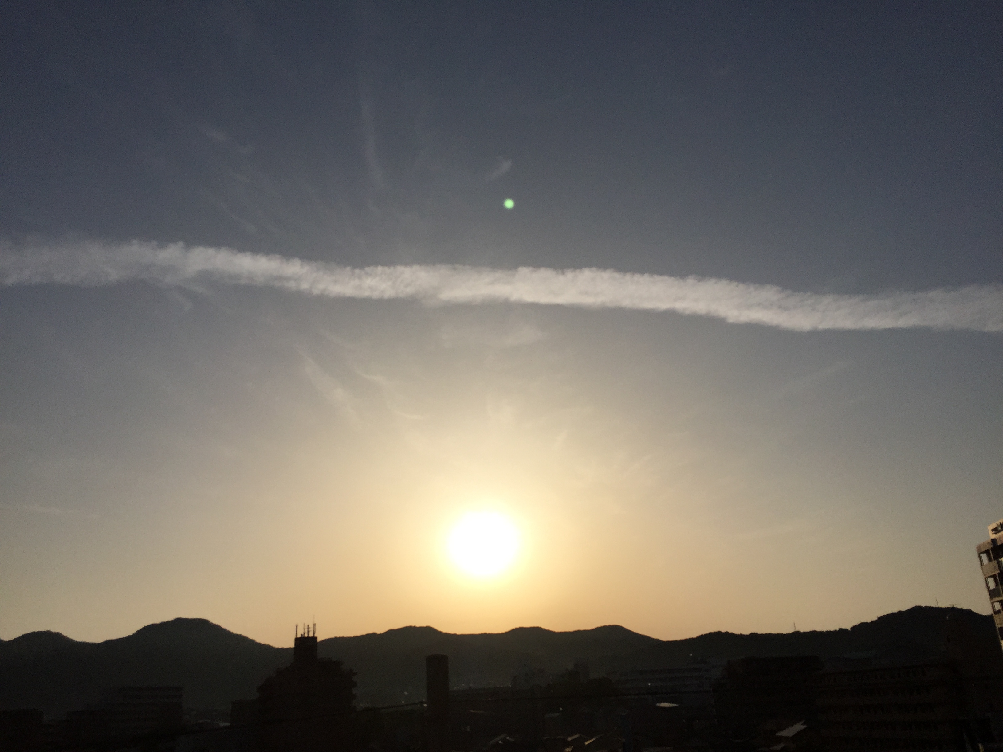 No.31835-1 地震雲