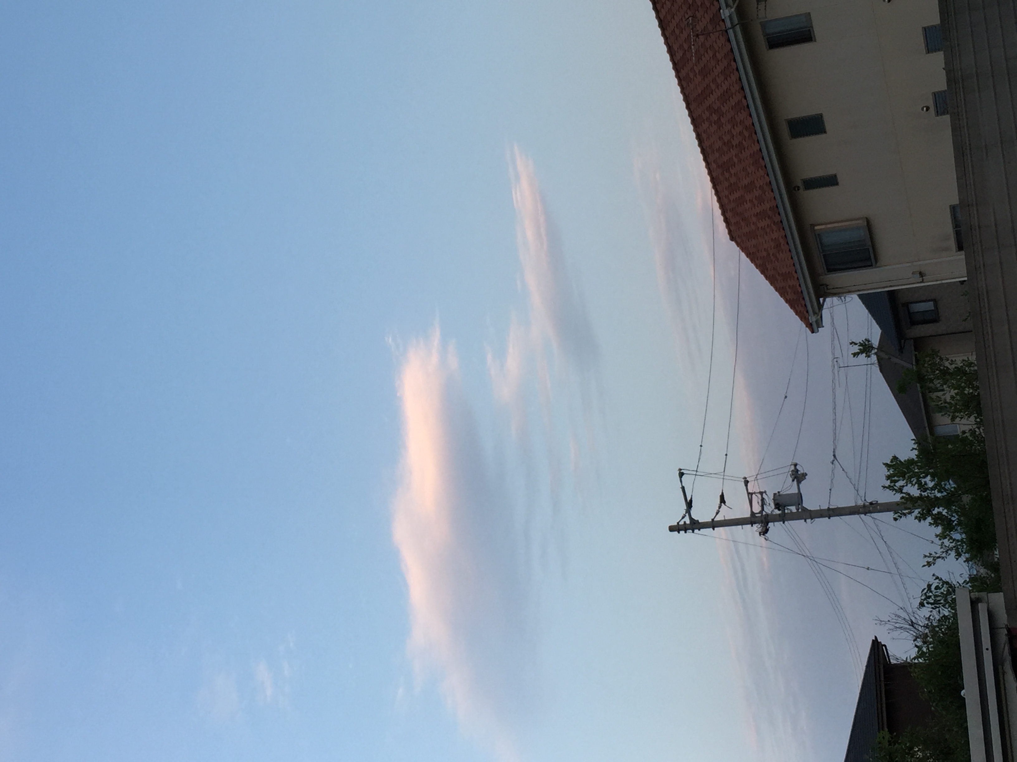 No.31861-1 地震雲