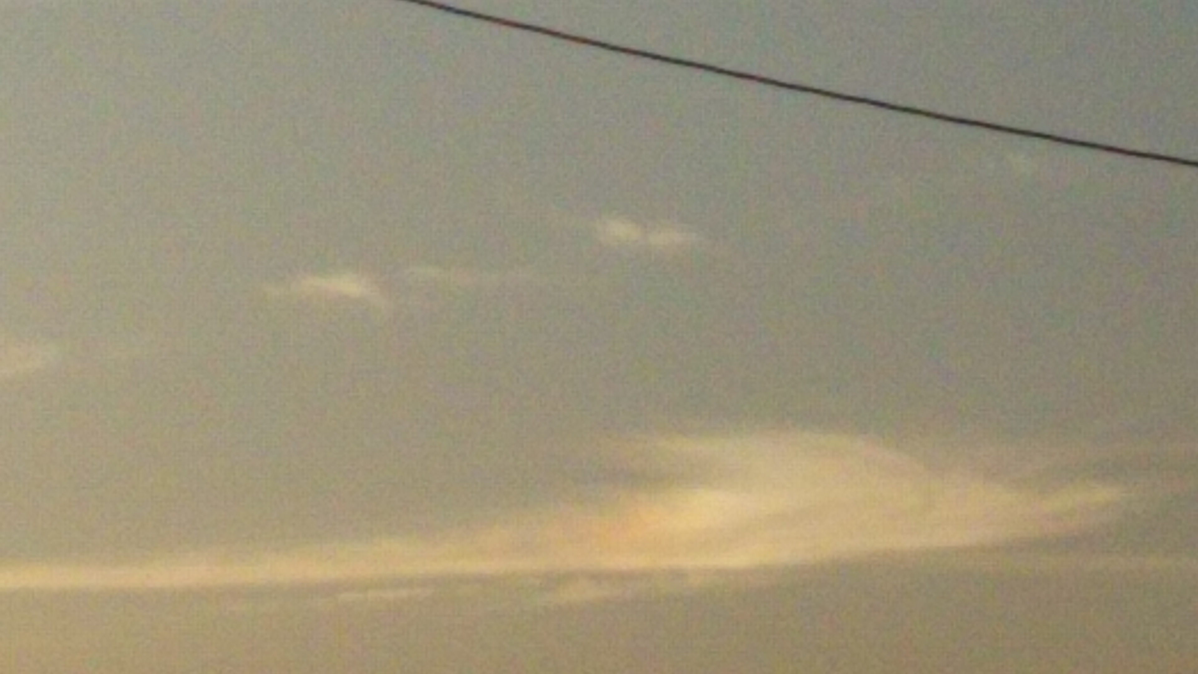 No.31973-1 地震雲