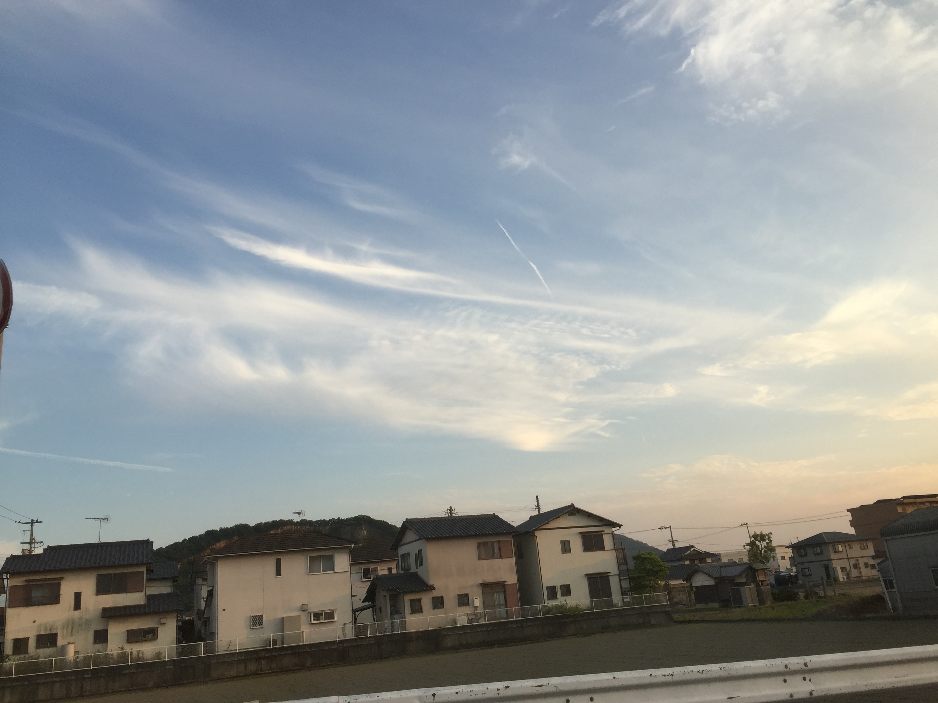 No.32034-1 地震雲