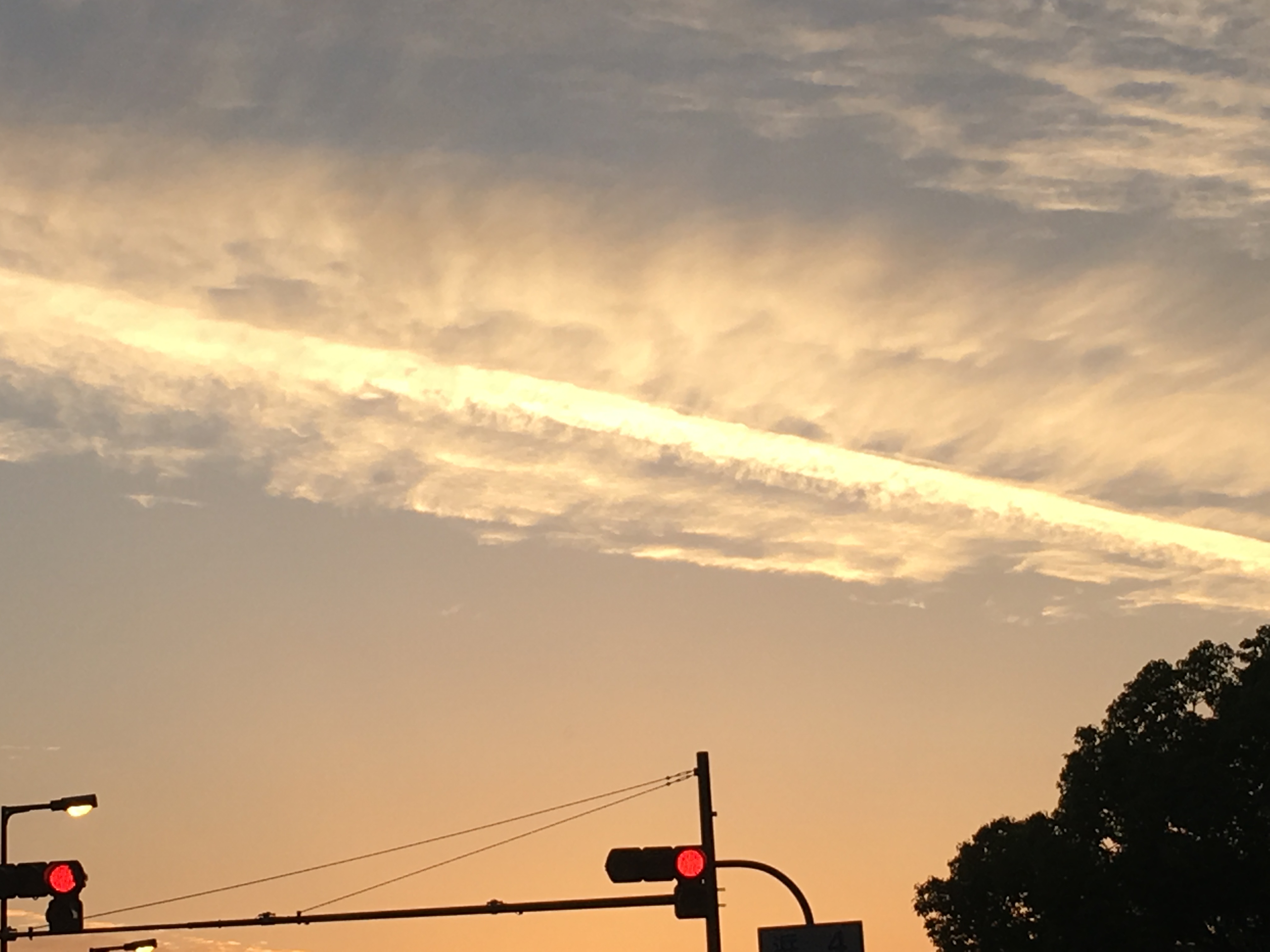 No.32079-1 地震雲