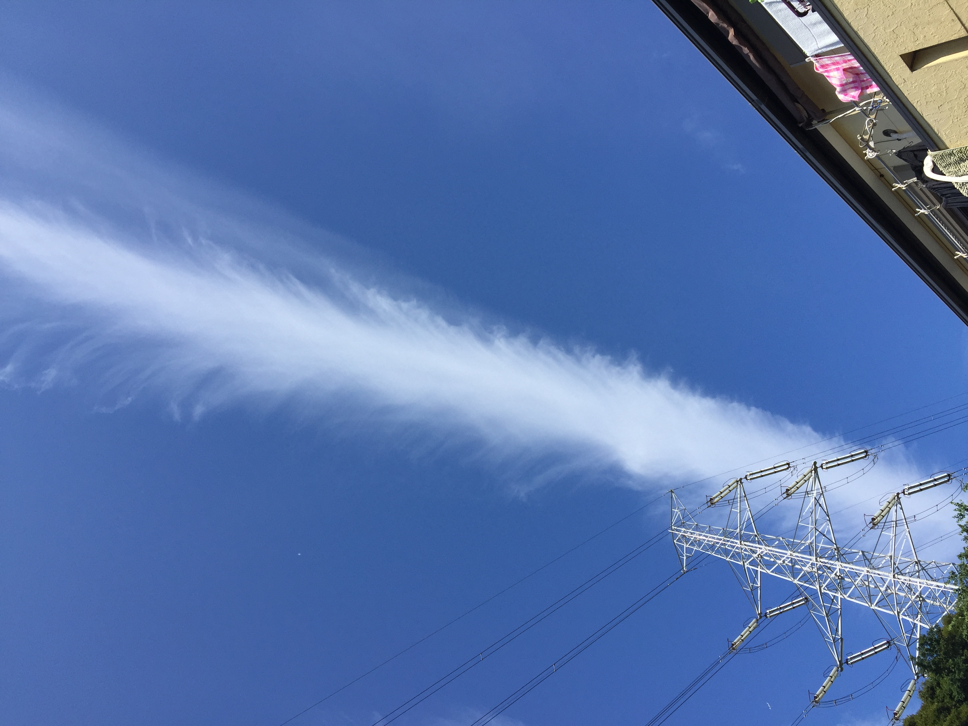 No.32092-1 地震雲