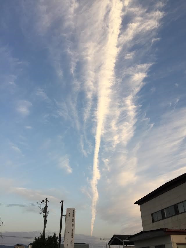 No.32174-1 地震雲