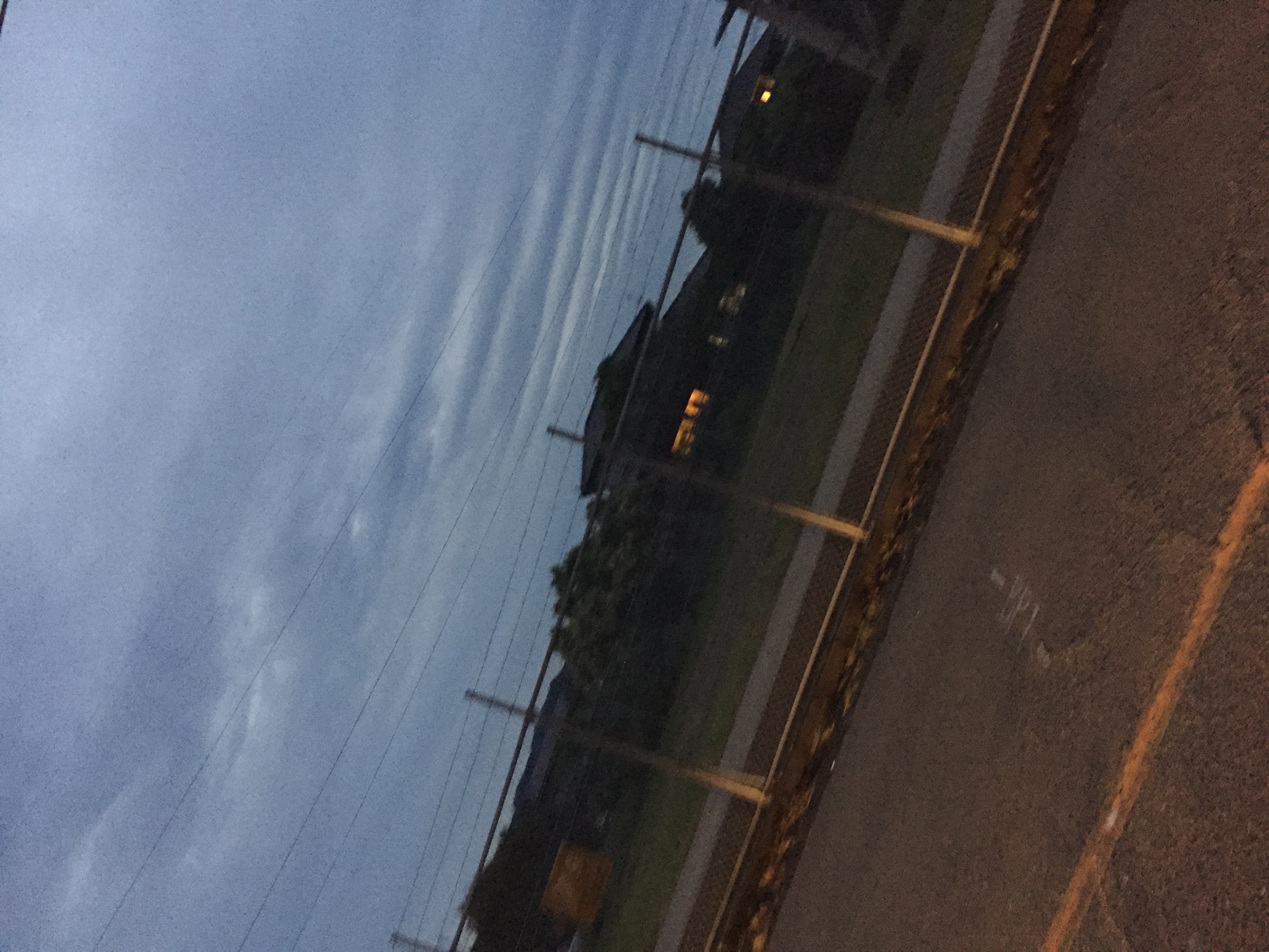 No.32242-1 地震雲