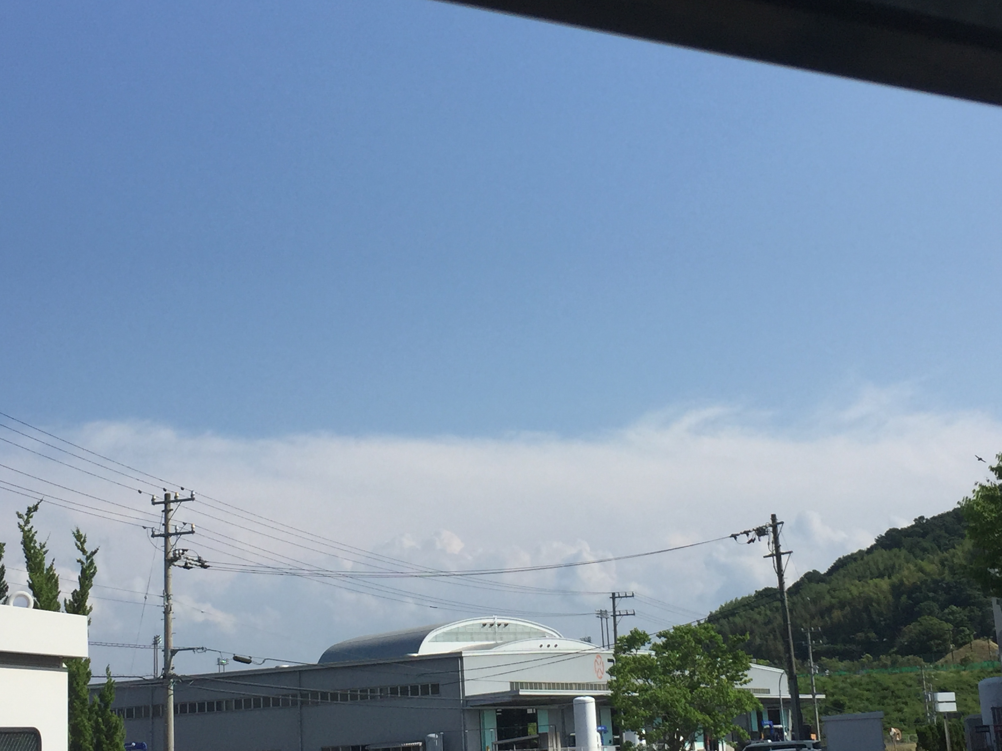 No.32318-1 地震雲