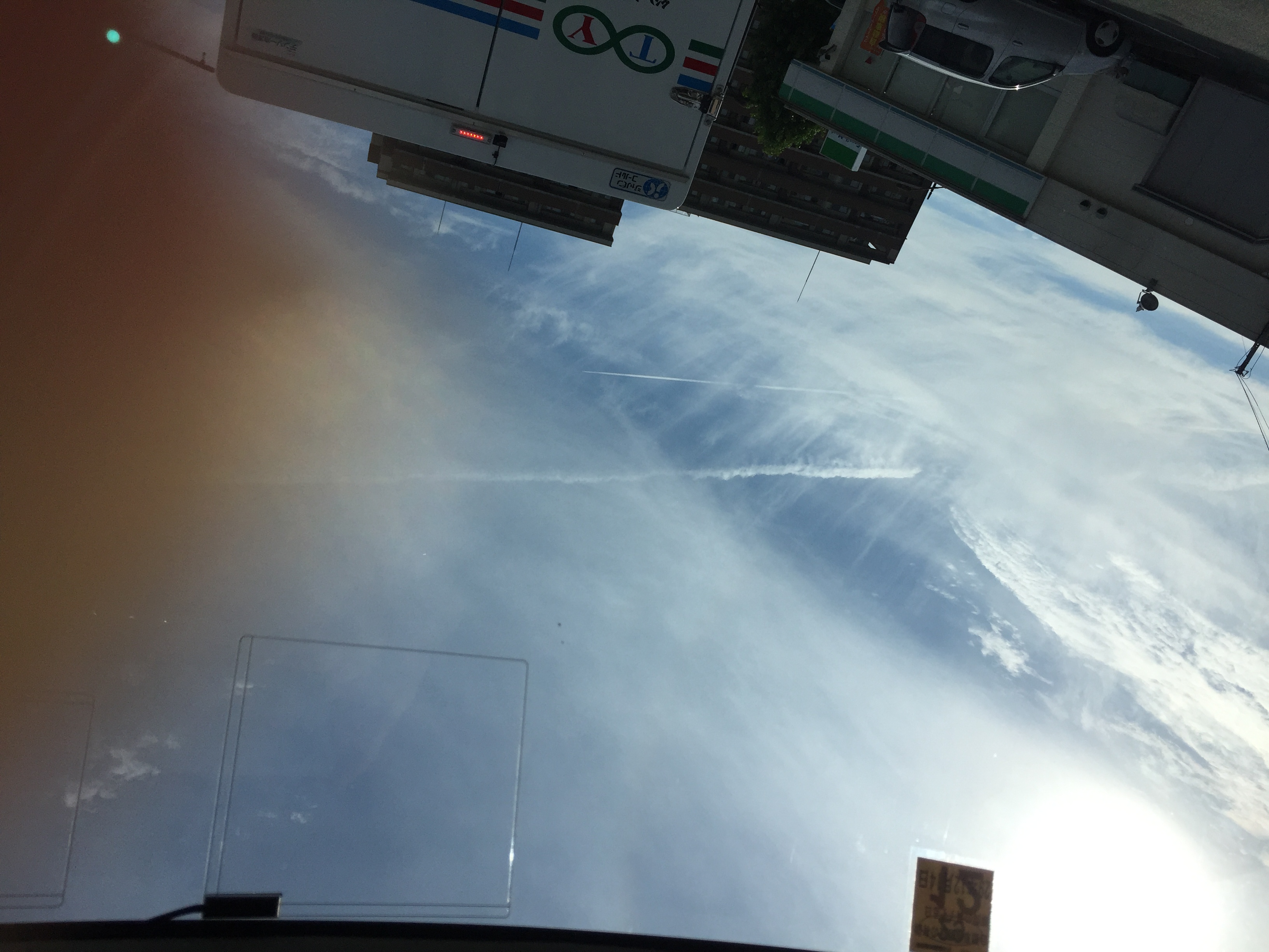 No.32428-1 地震雲