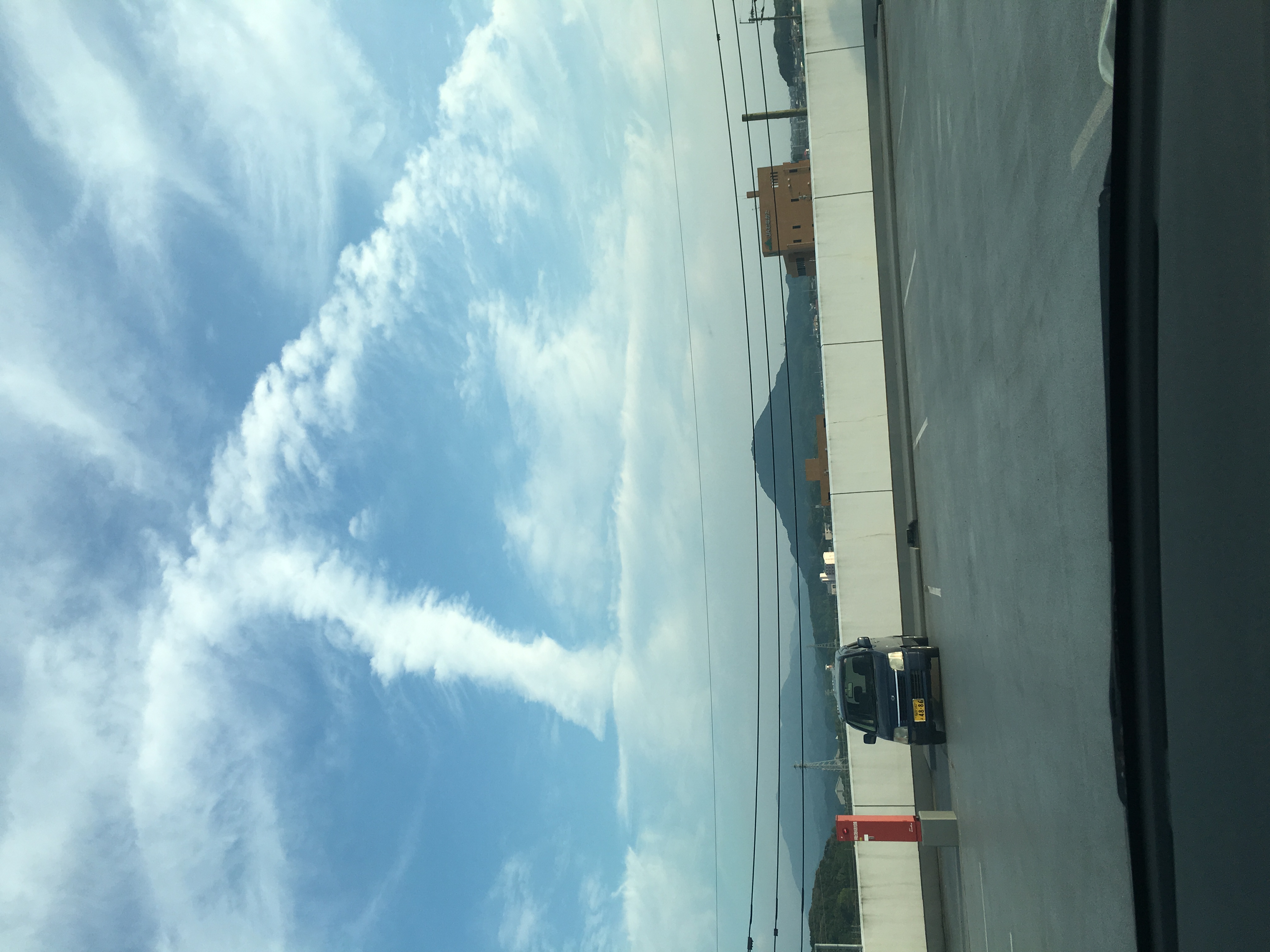 No.32431-1 地震雲