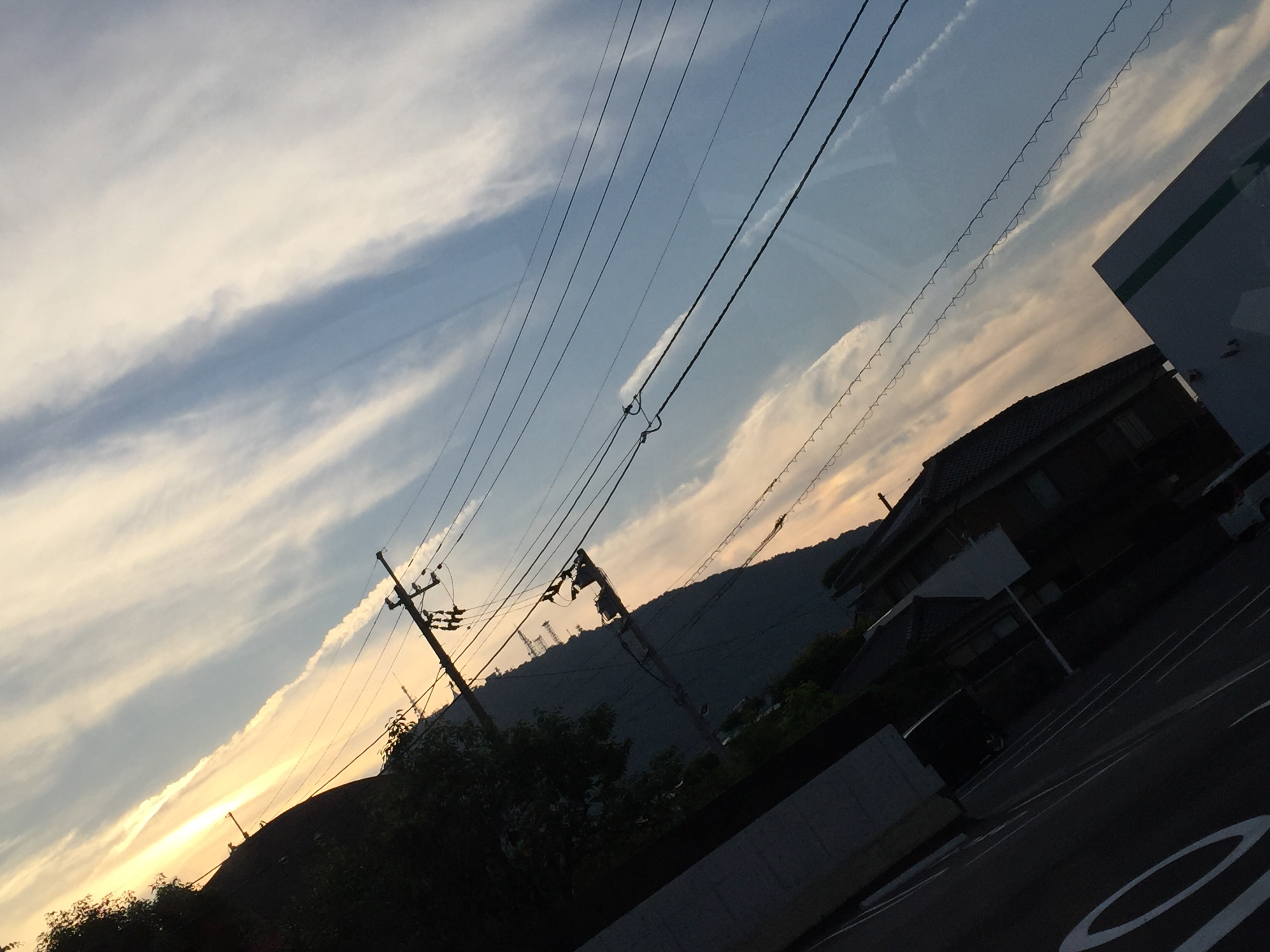 No.32438-1 地震雲