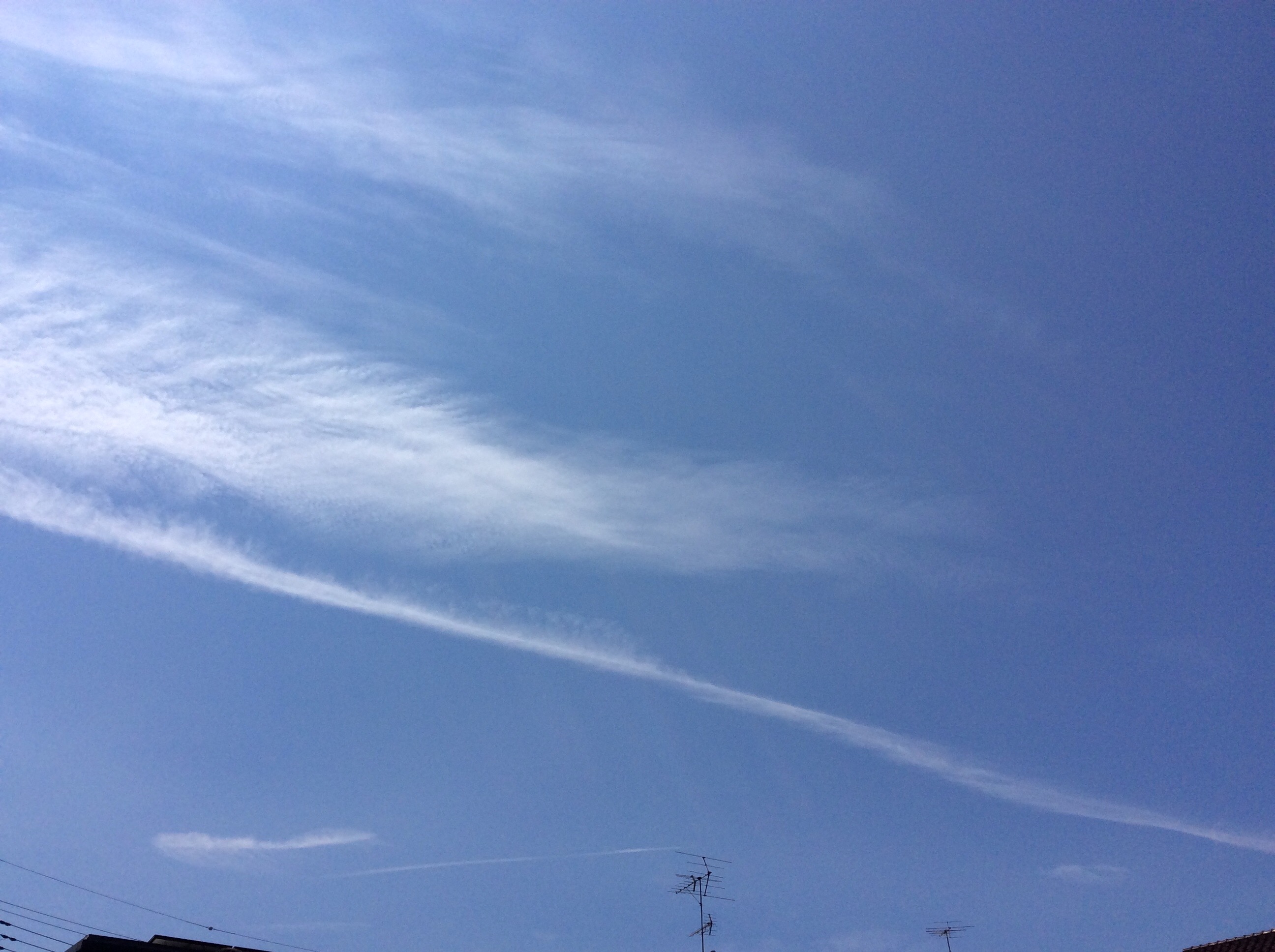 No.32454-1 地震雲