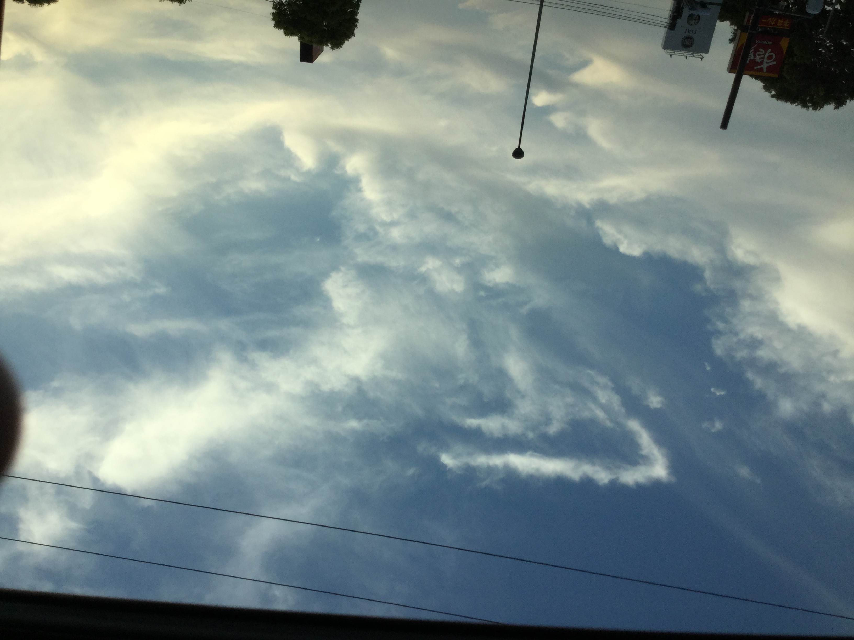 No.32527-1 地震雲