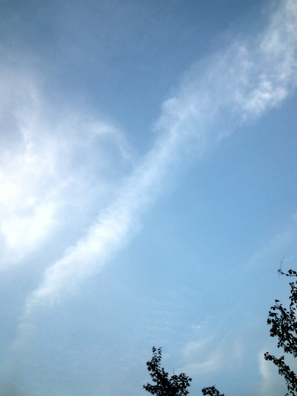 No.32551-1 地震雲