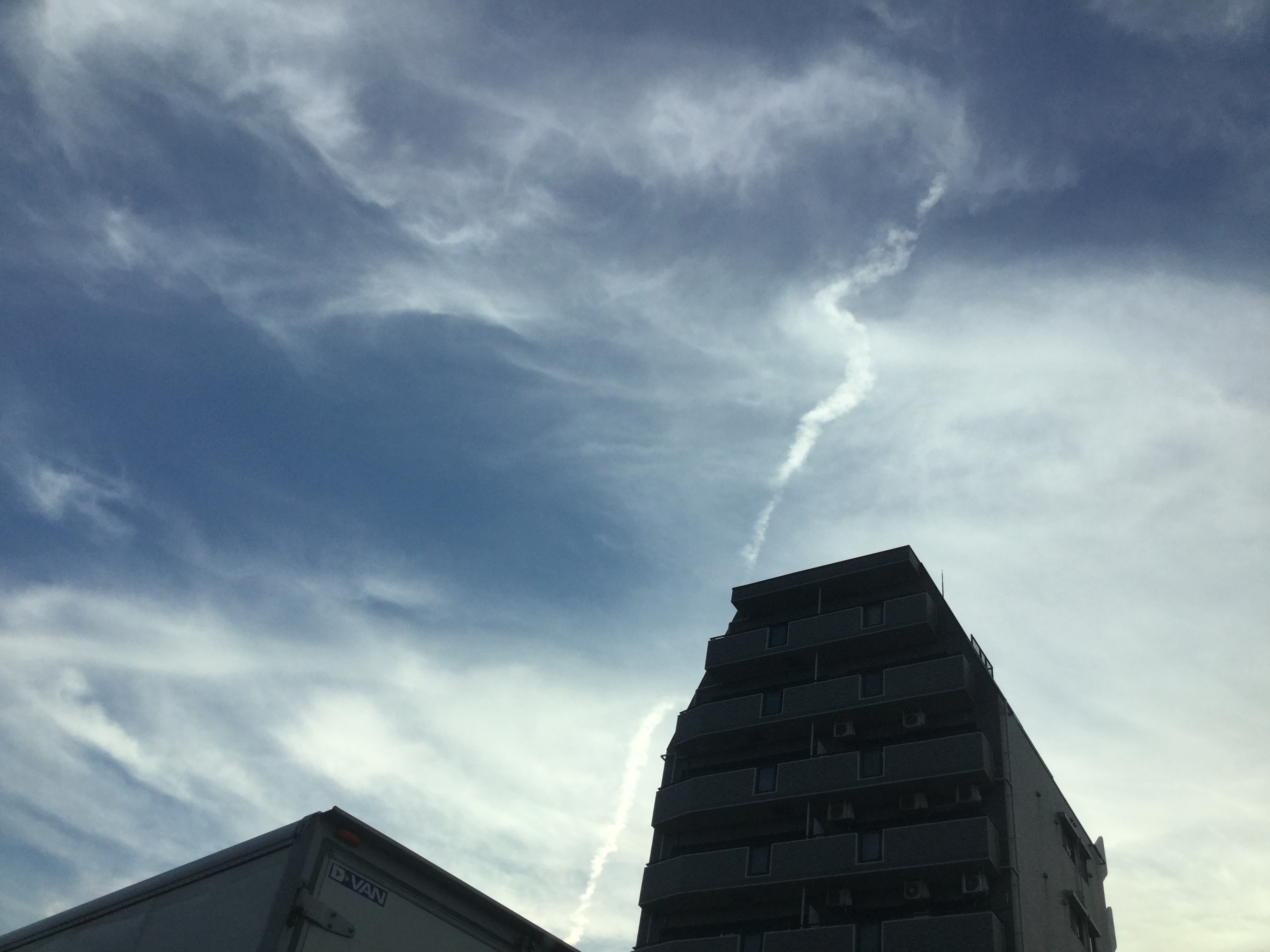 No.32567-1 地震雲