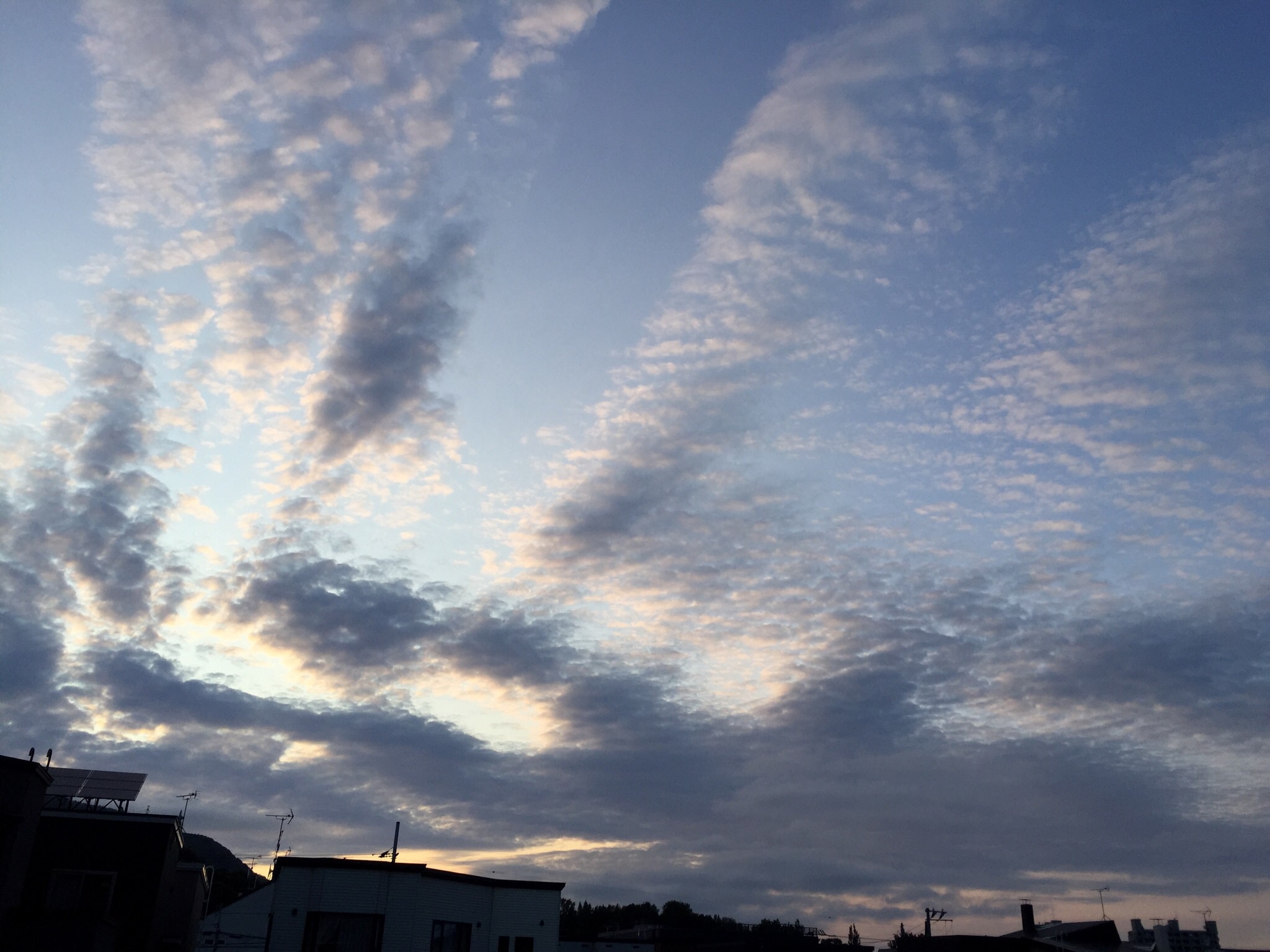 No.32756-1 地震雲