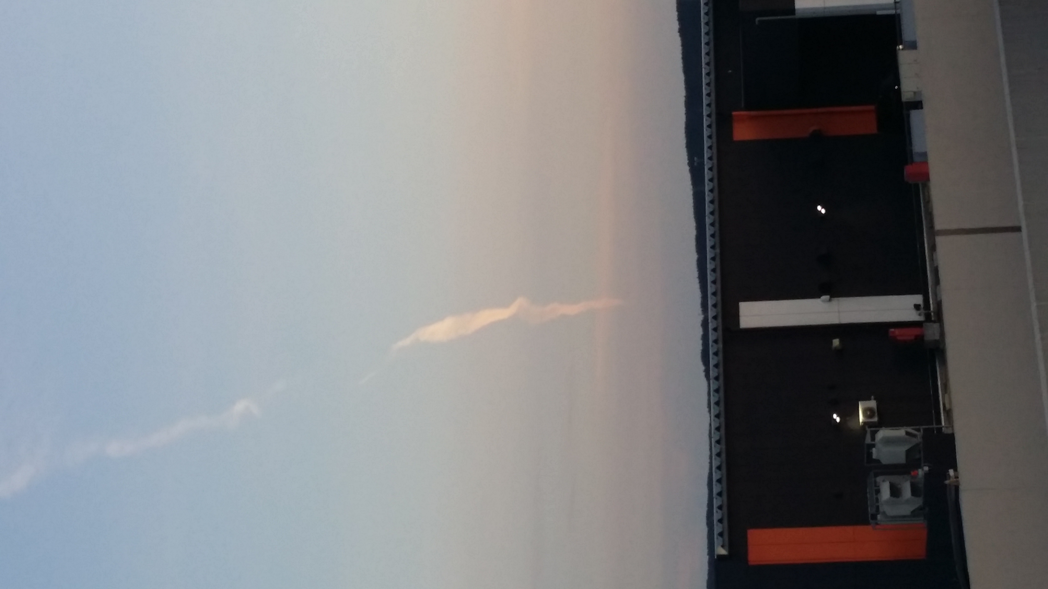 No.32764-1 地震雲