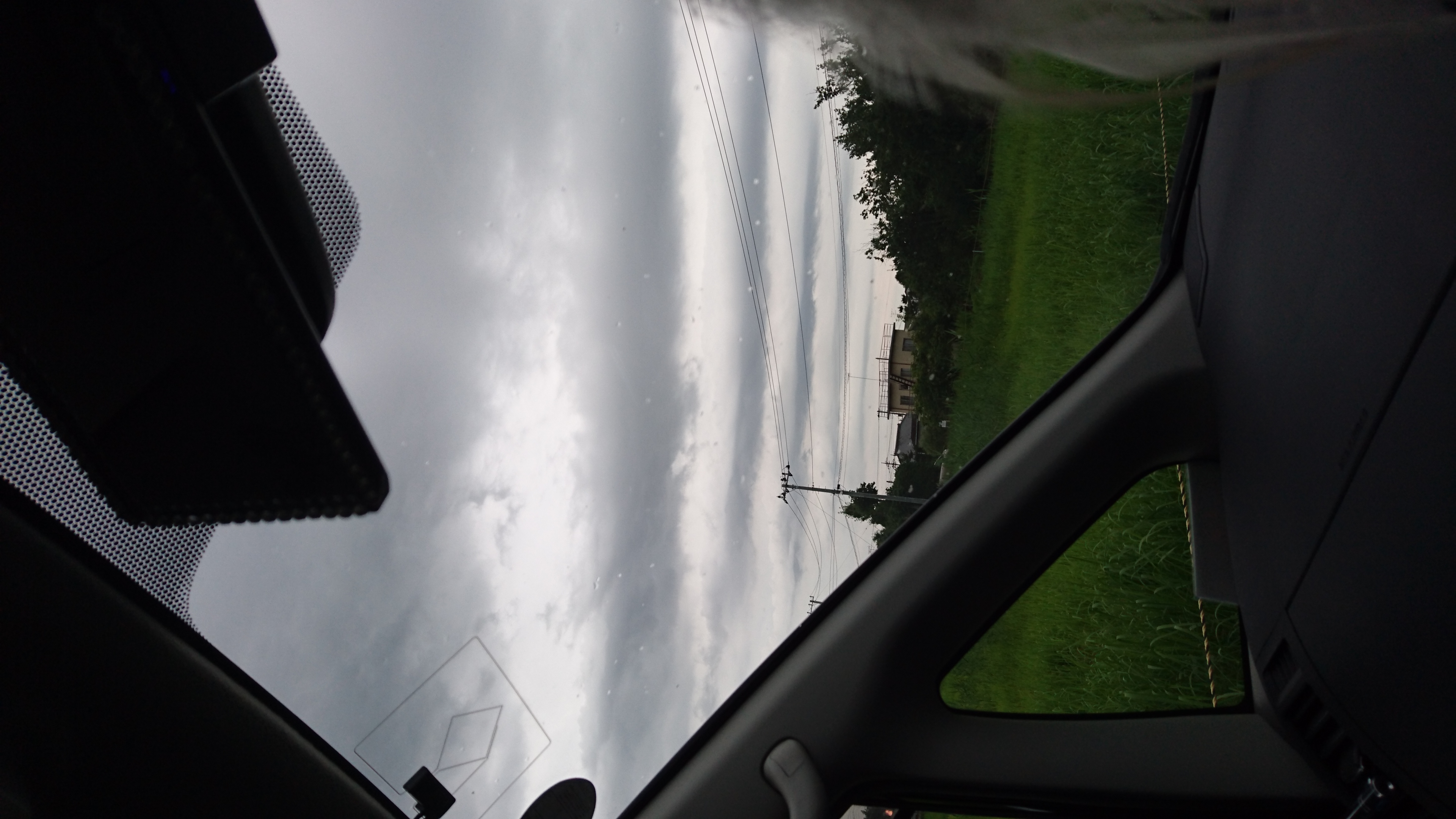 No.32936-1 地震雲