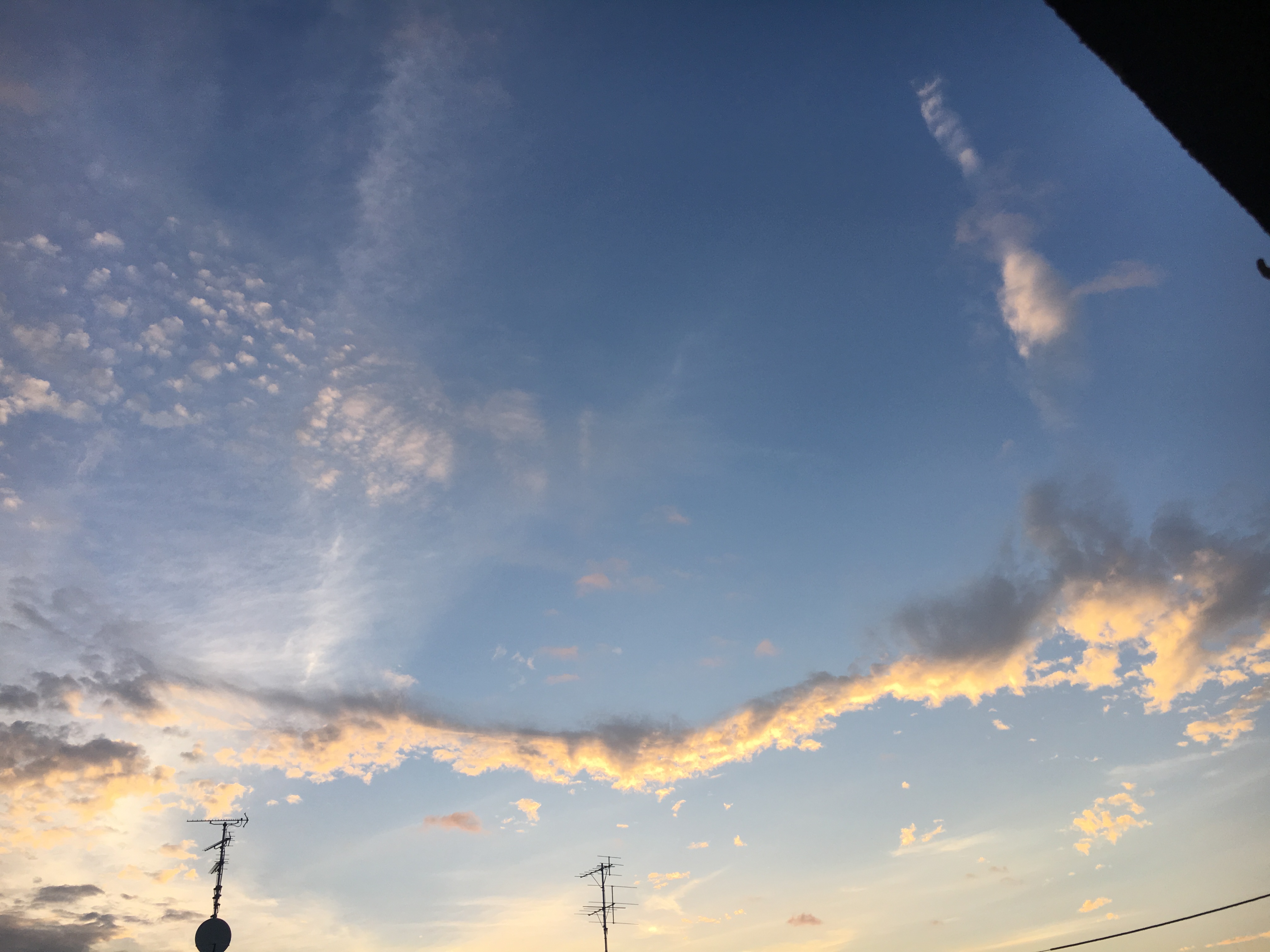 No.32965-1 地震雲