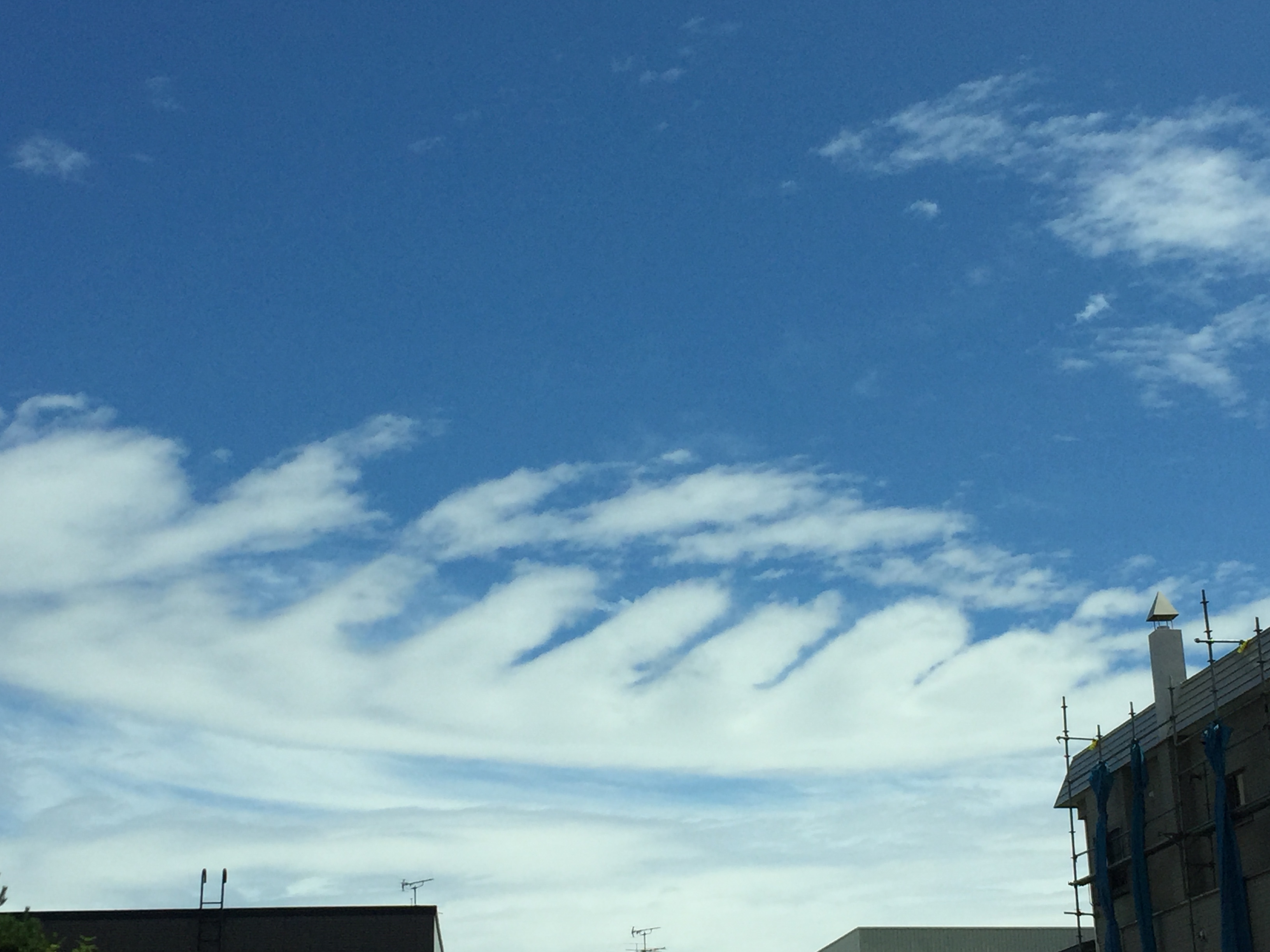 No.32971-1 地震雲