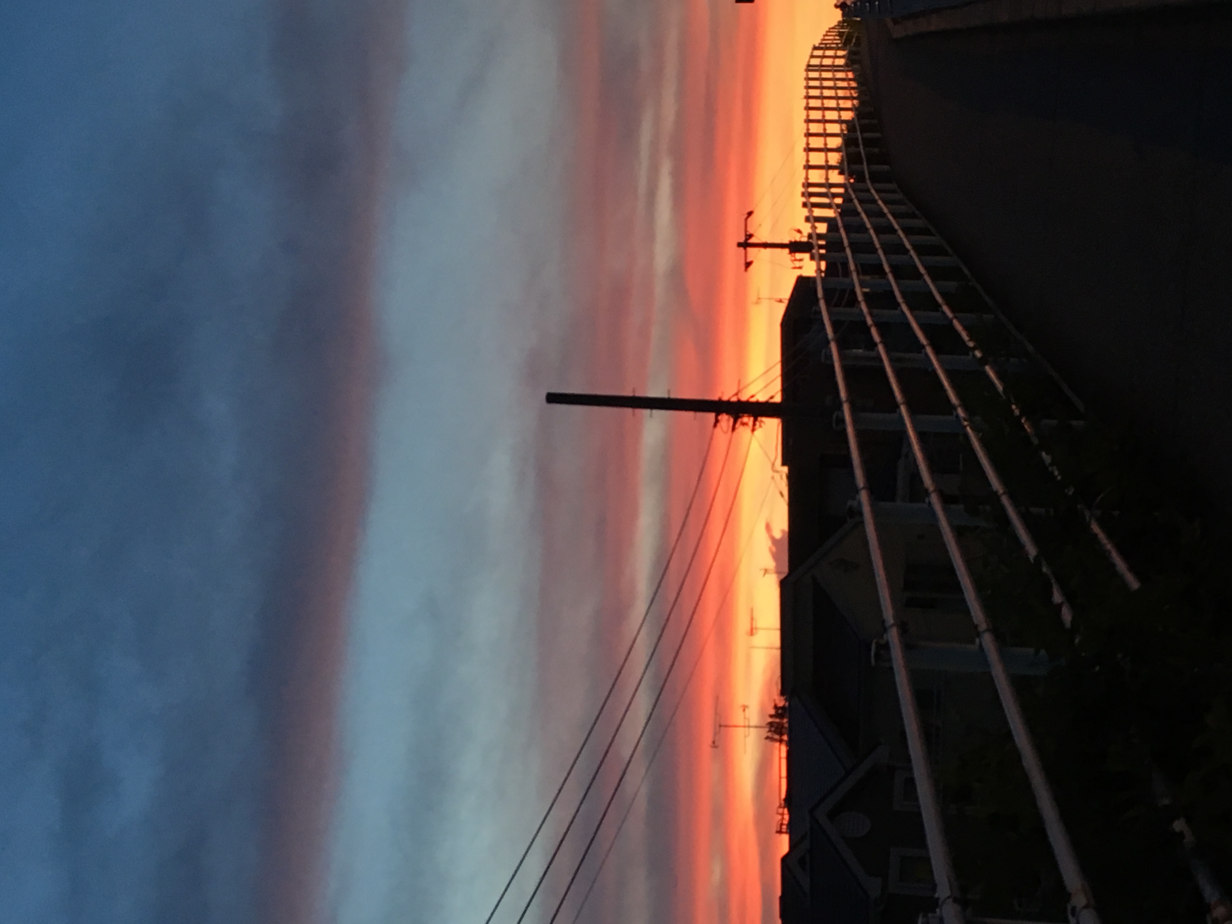 No.33055-1 地震雲