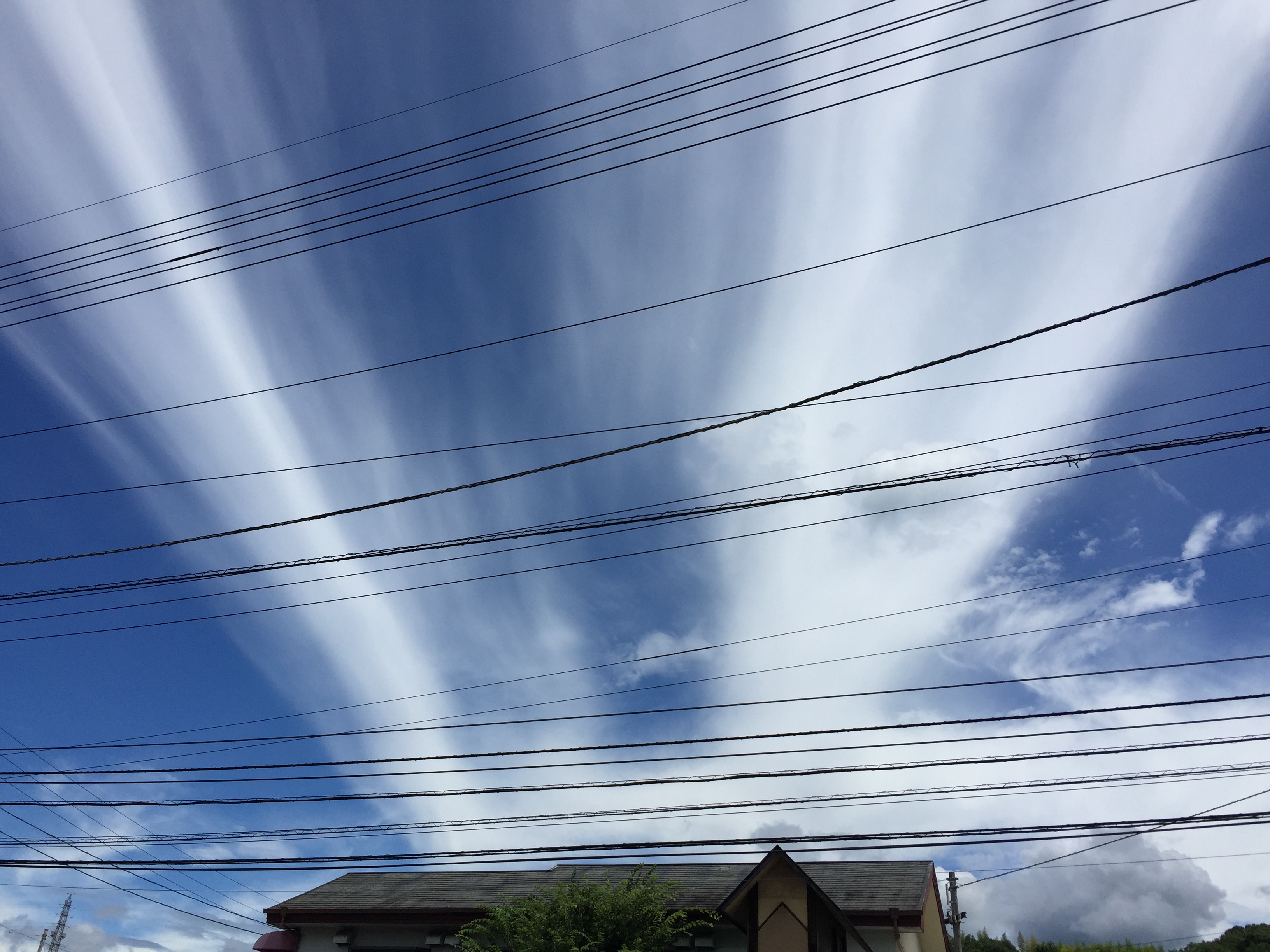 No.33136-1 地震雲