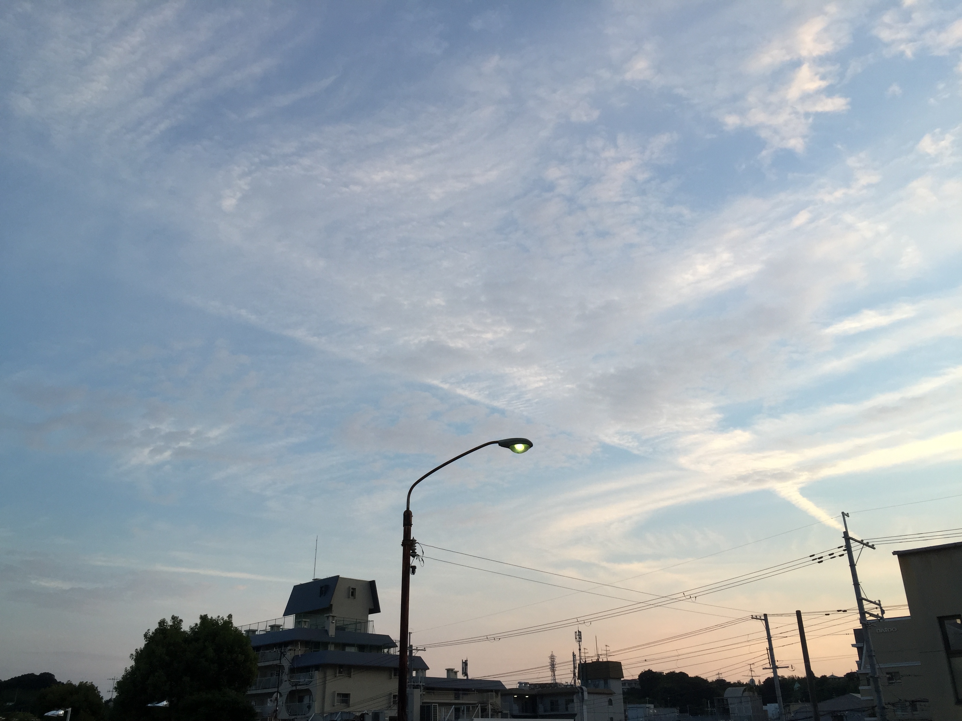 No.33307-1 地震雲