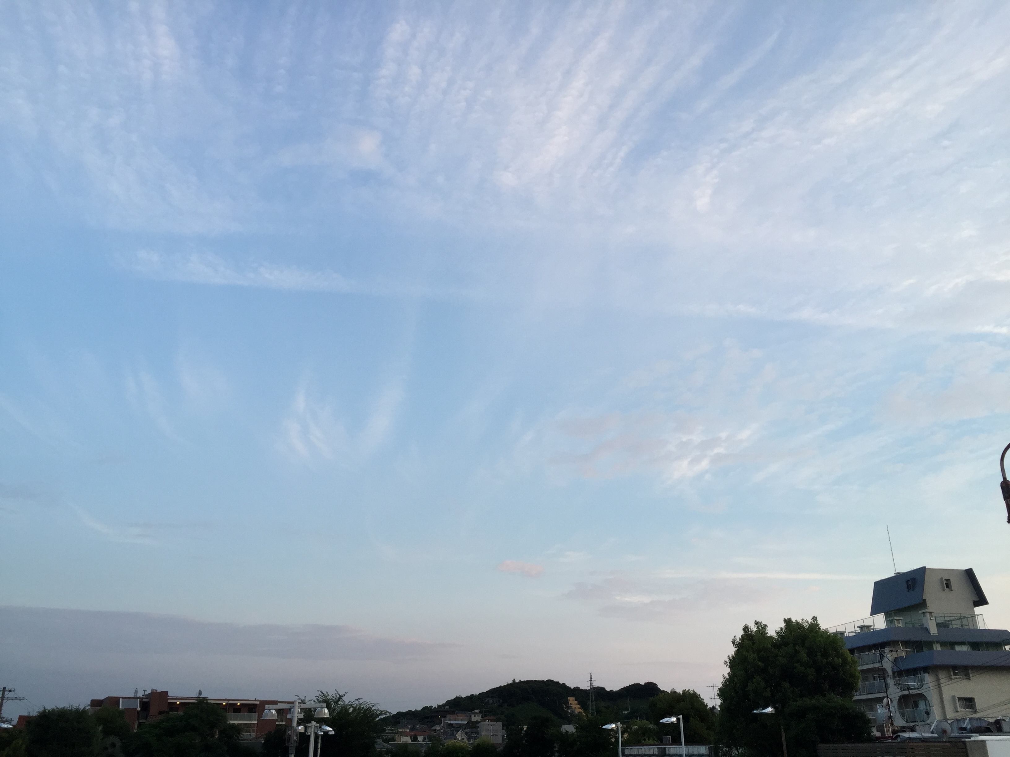 No.33308-1 地震雲