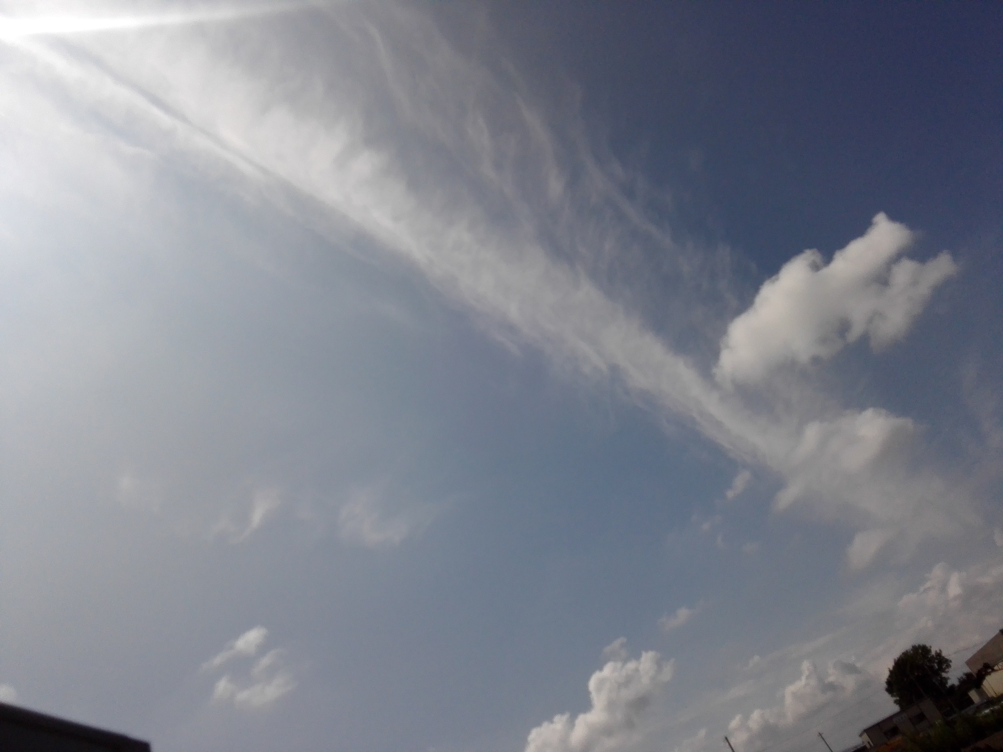 No.33444-1 地震雲