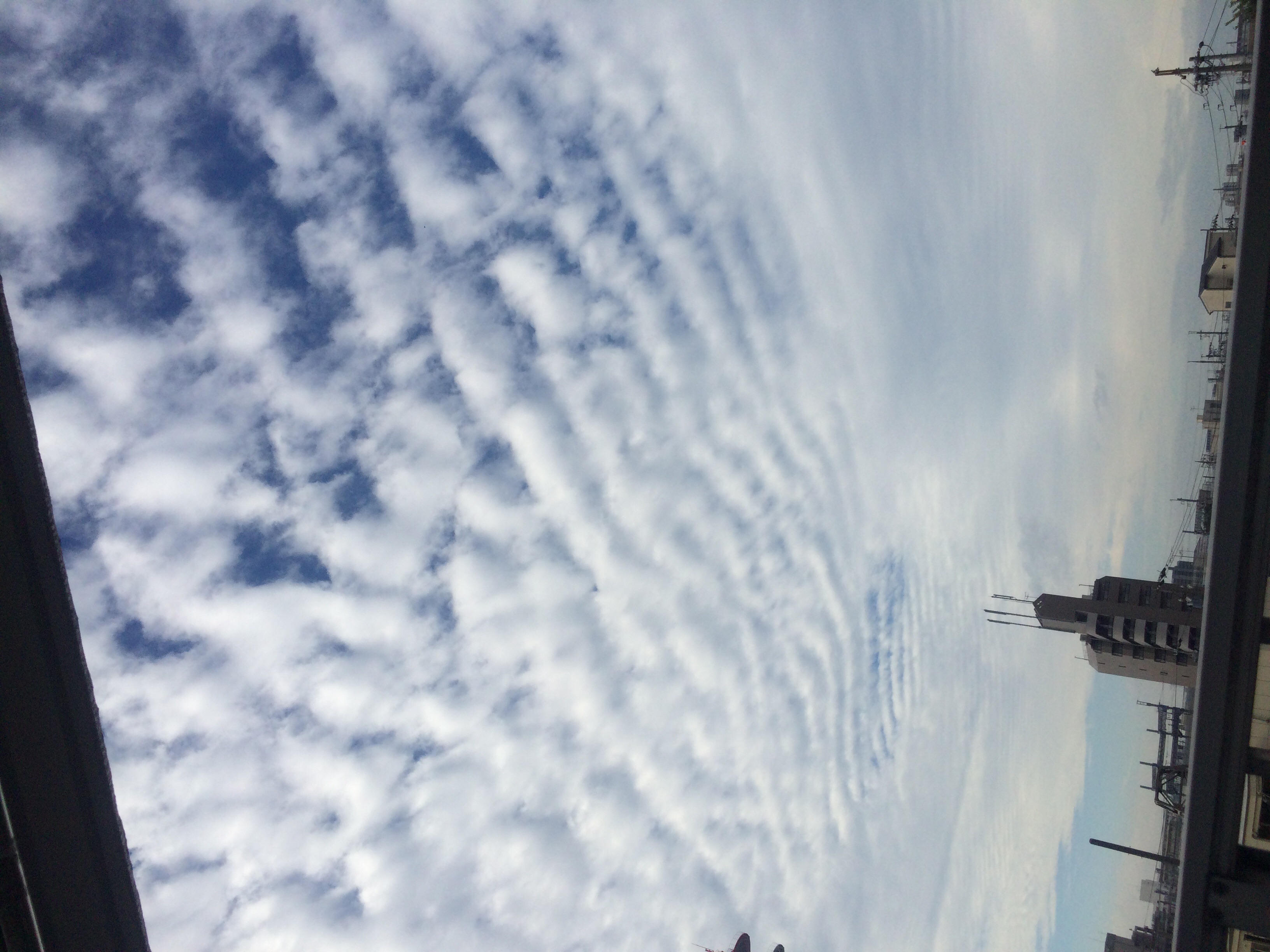 No.34081-1 地震雲