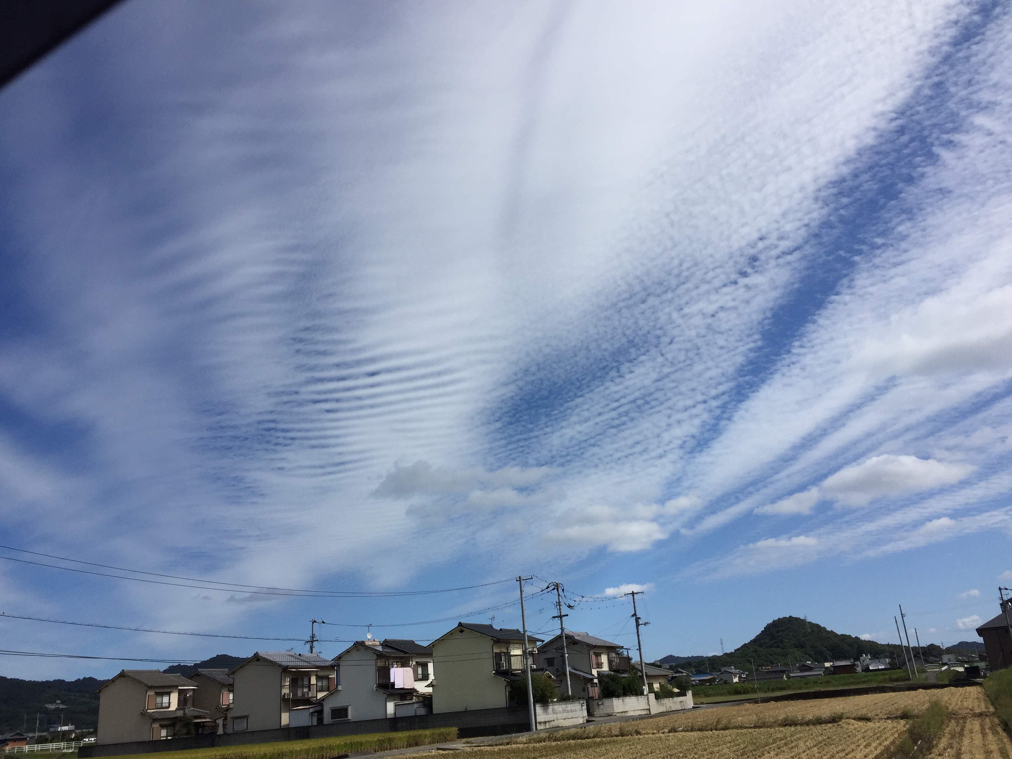 No.35685-1 地震雲