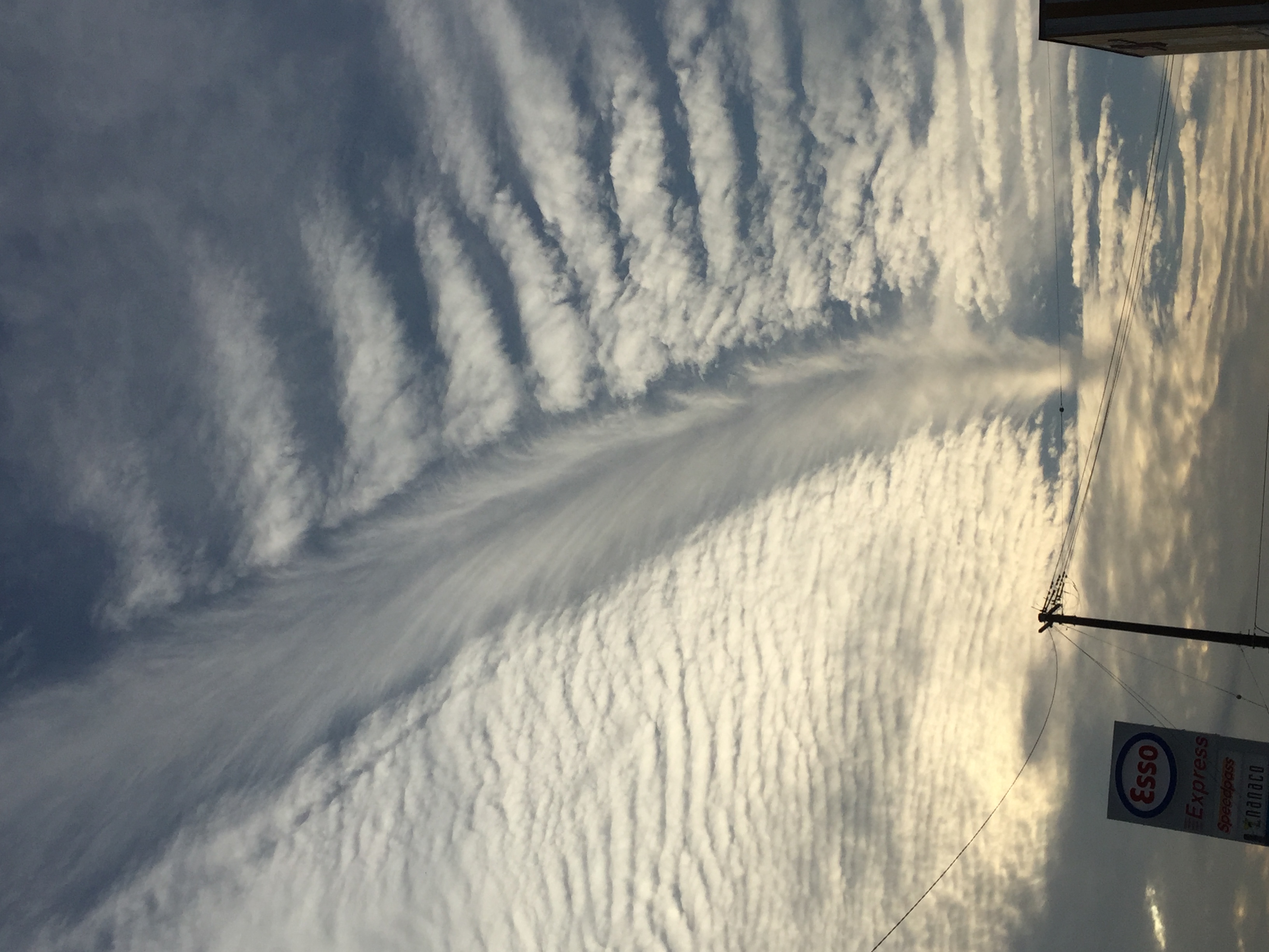 No.36217-1 地震雲