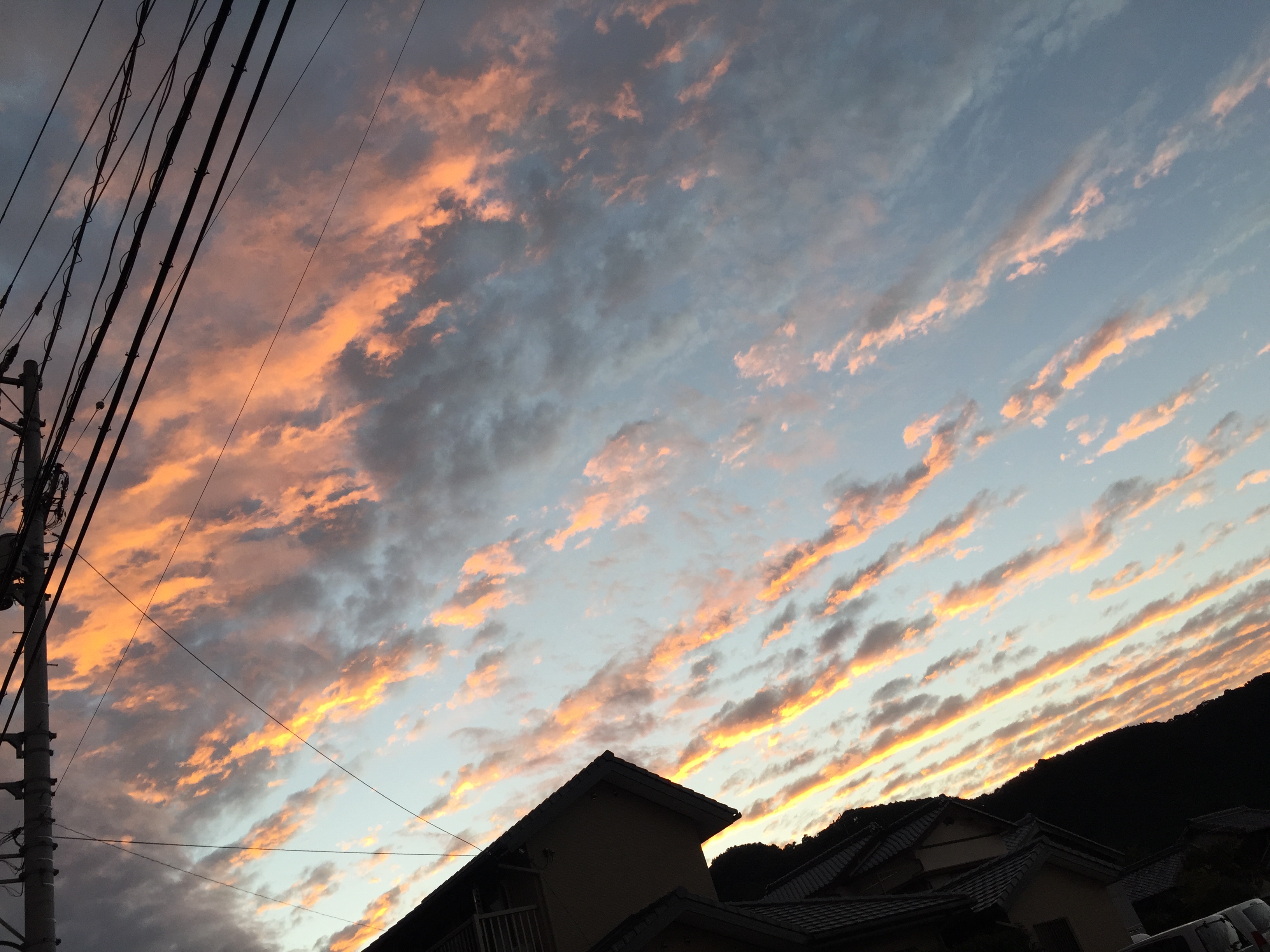 No.36372-1 地震雲