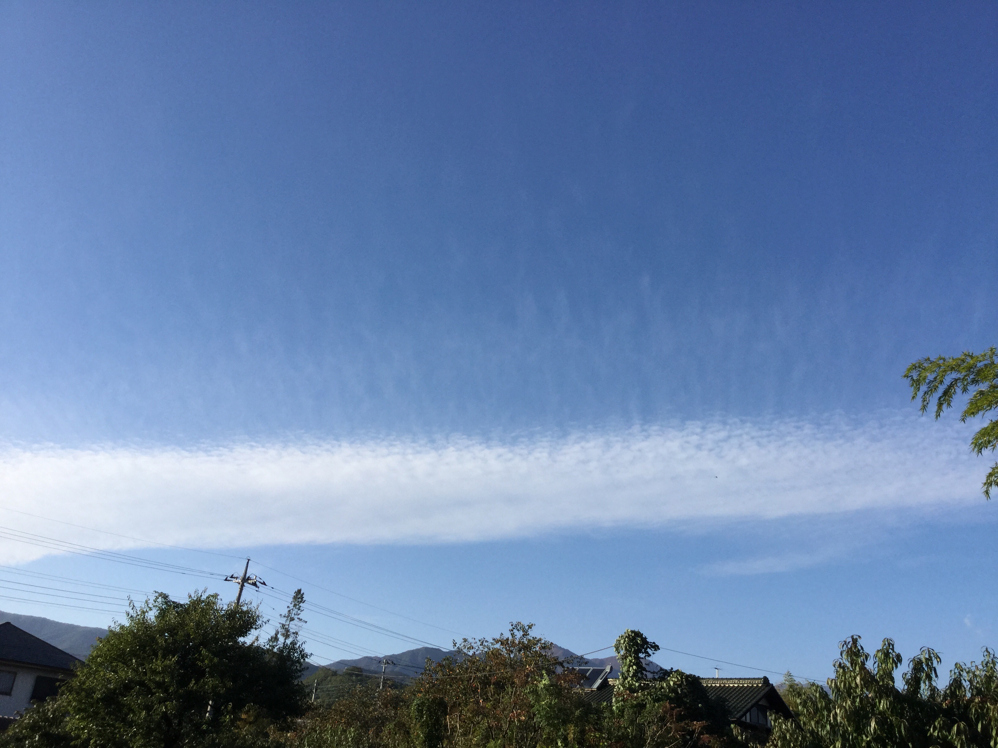 No.36636-1 地震雲