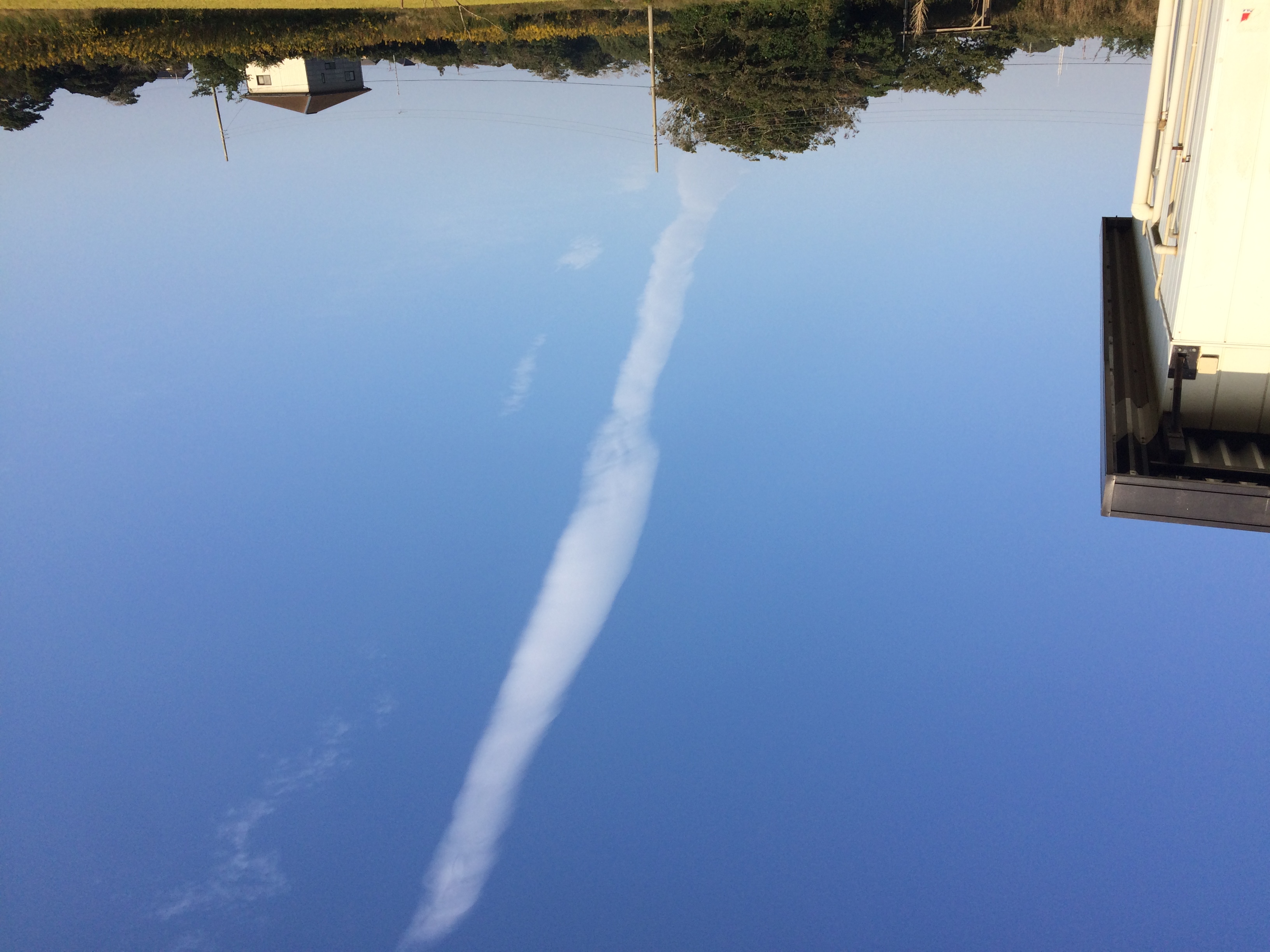 No.36646-1 地震雲