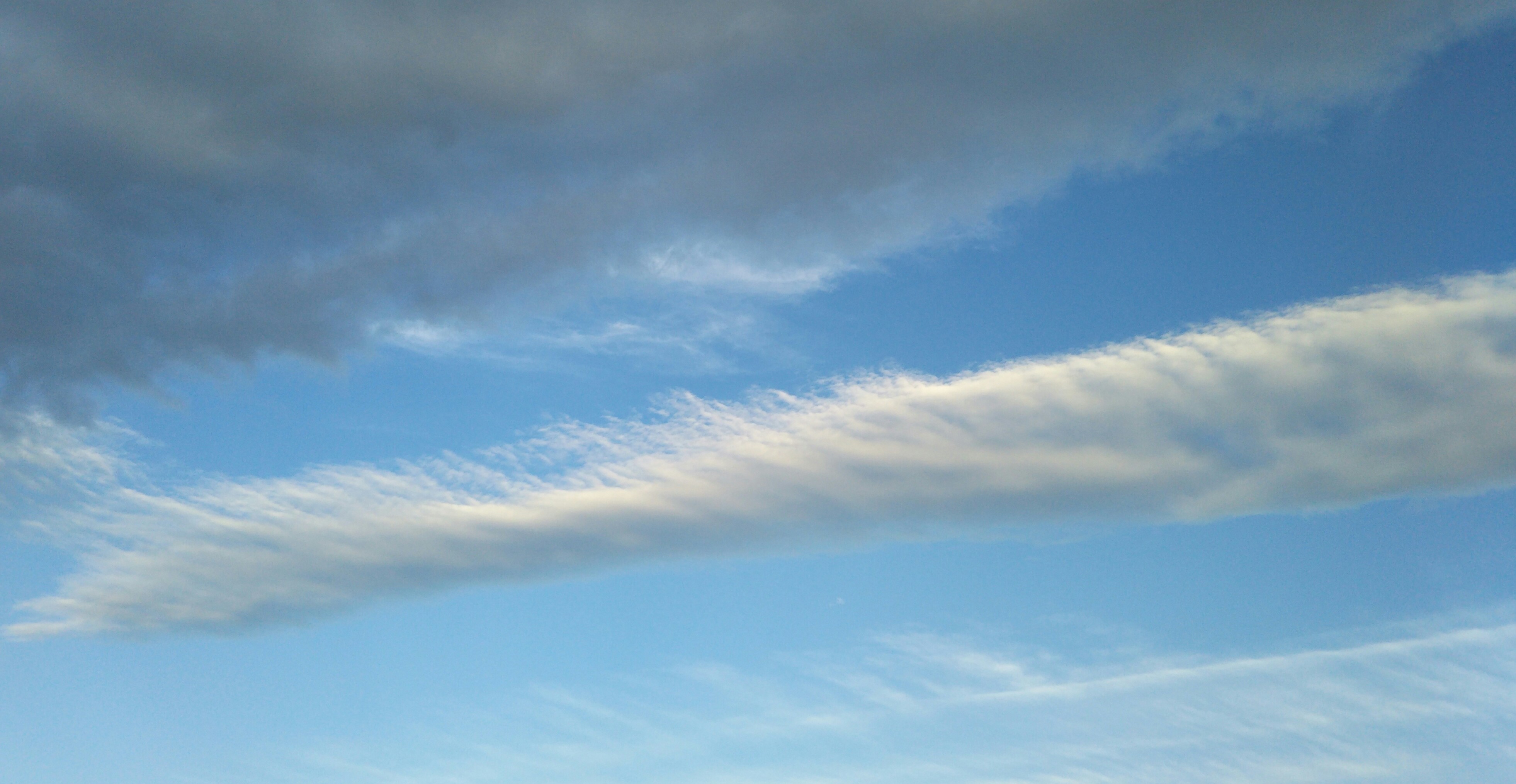 No.36707-1 地震雲