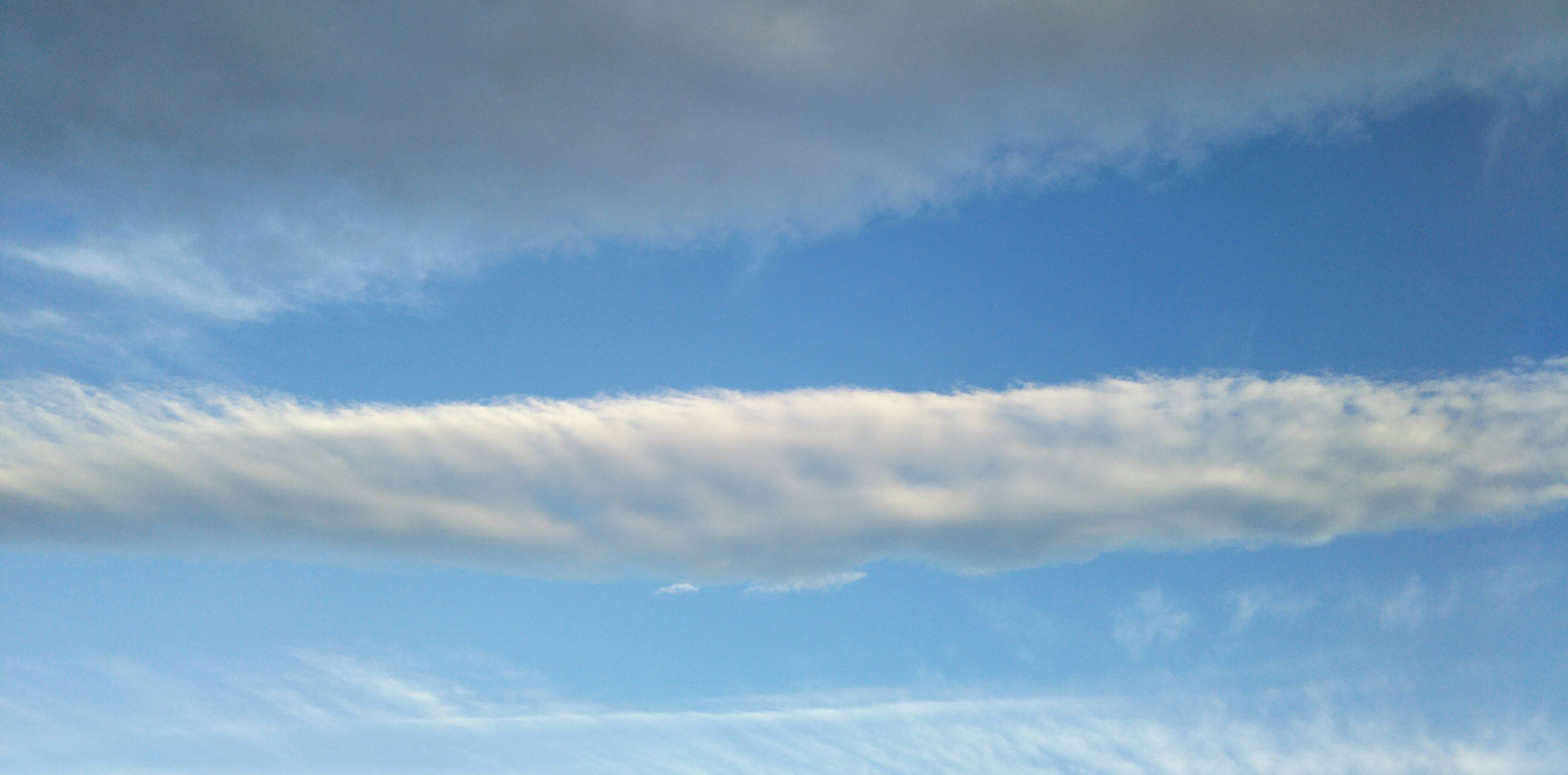 No.36708-1 地震雲